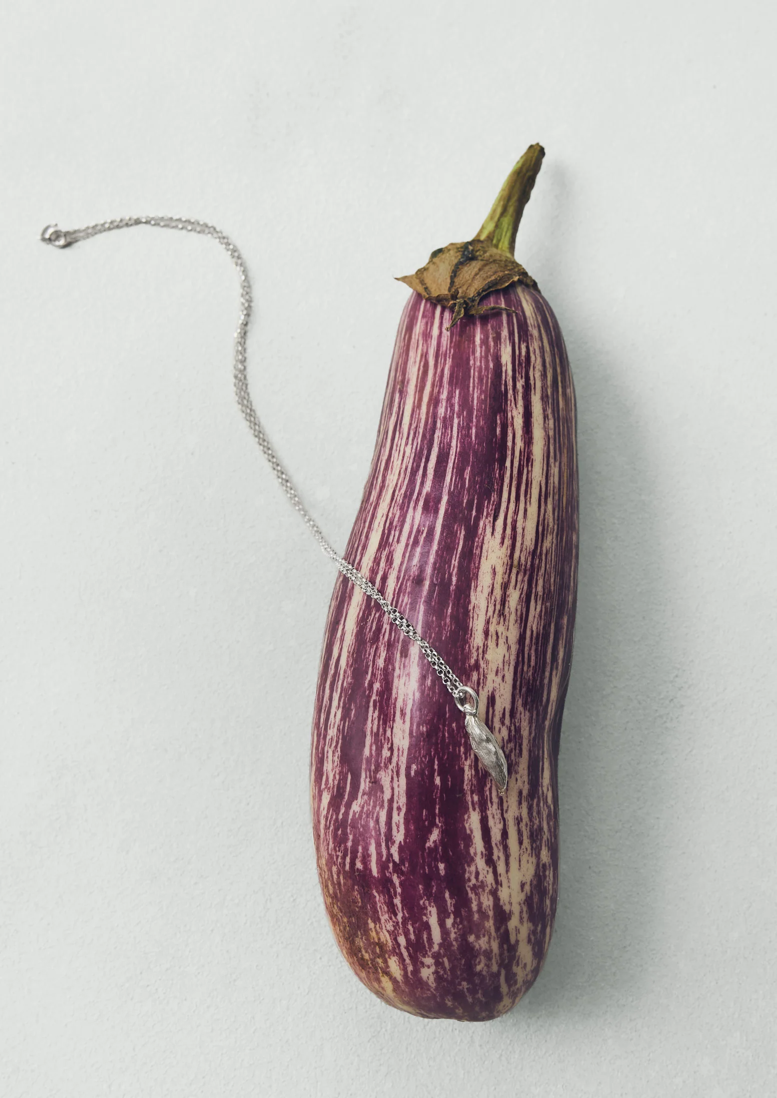 Alba Silver Cardamom Pod Necklace | Silver - Image 3