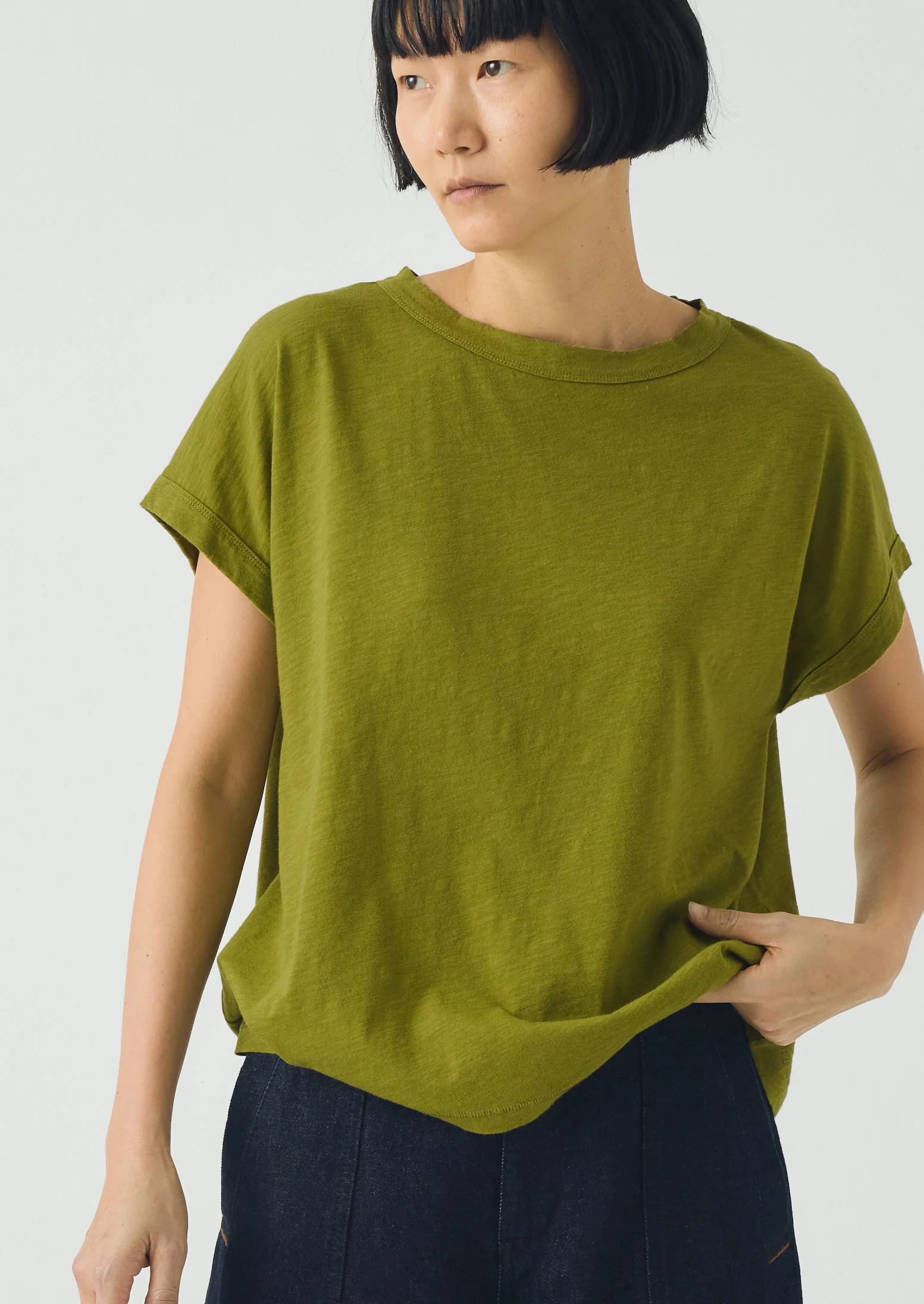 Alda Organic Cotton Easy Tee | Olive - Image 2