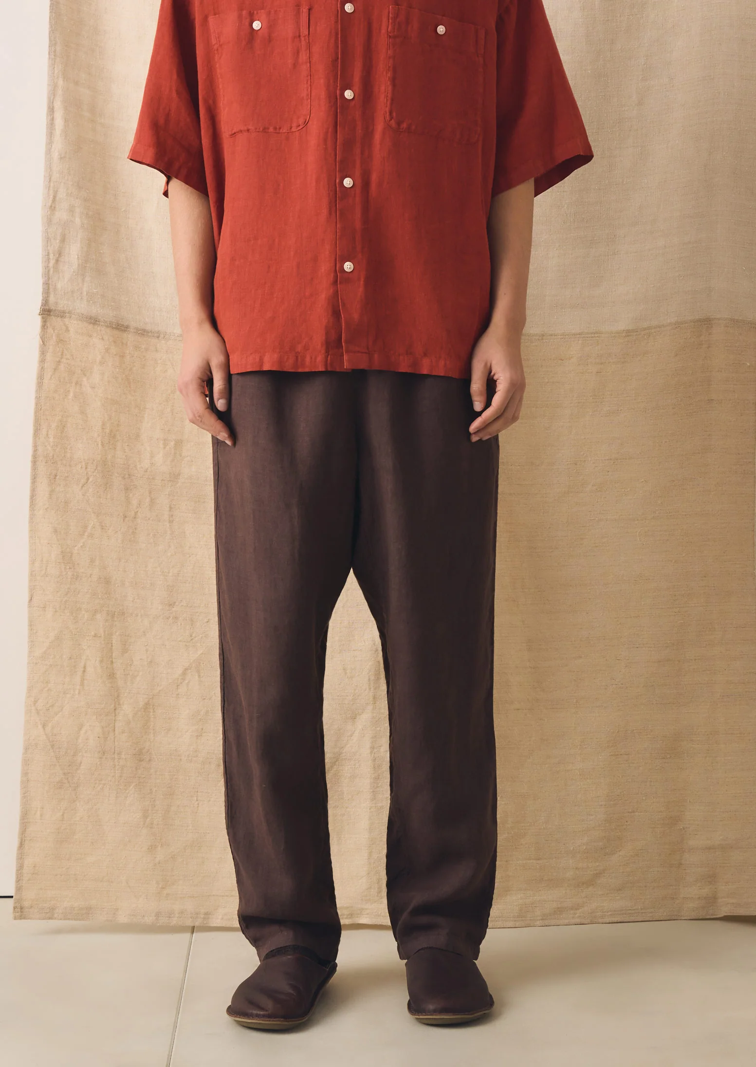 Alfie Garment Dyed Linen Trousers | Dark Russet - Image 4