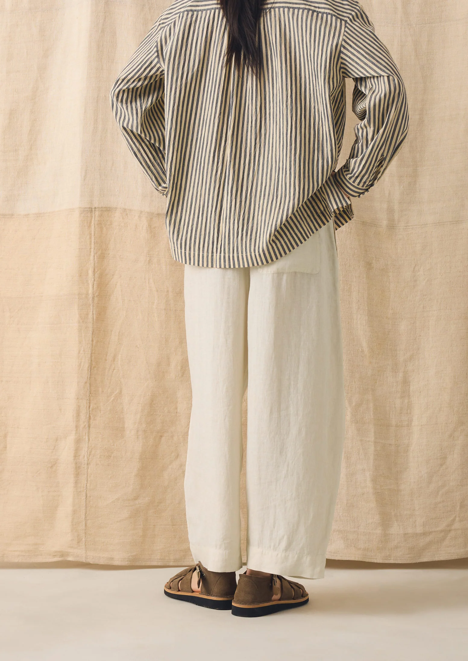 Garment Dyed Linen Barrel Leg Trousers | Oat - Image 3