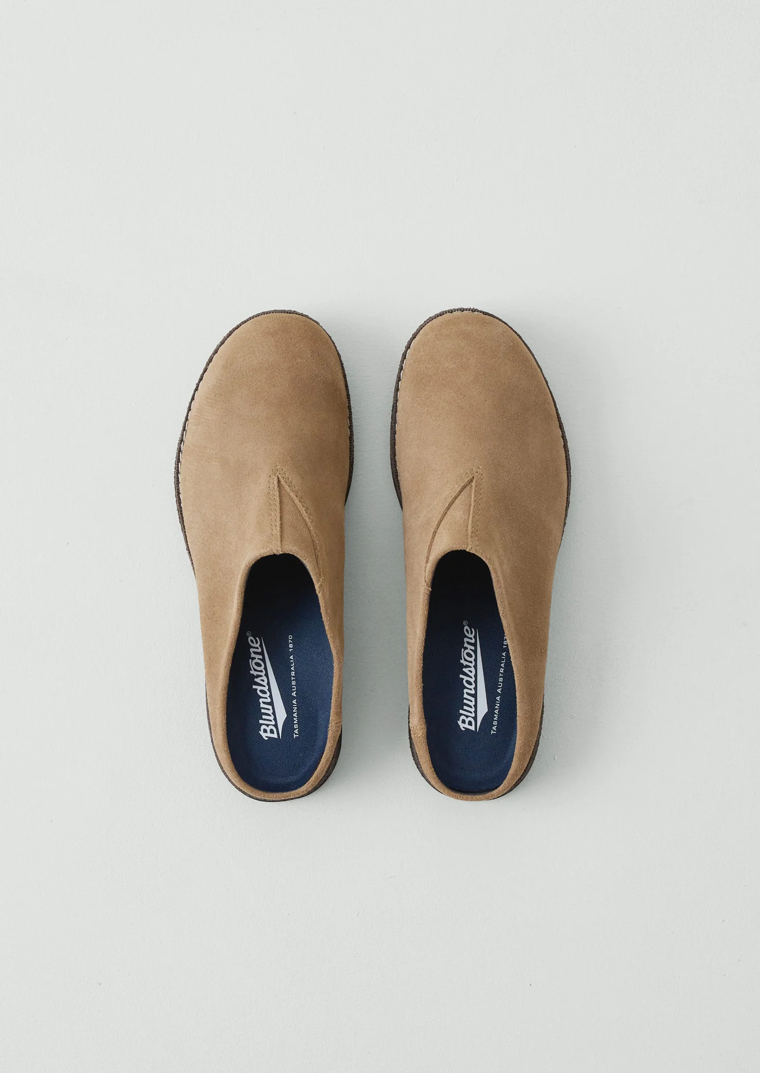 Blundstone Cork Suede Slip On Clogs | Sand - Image 3