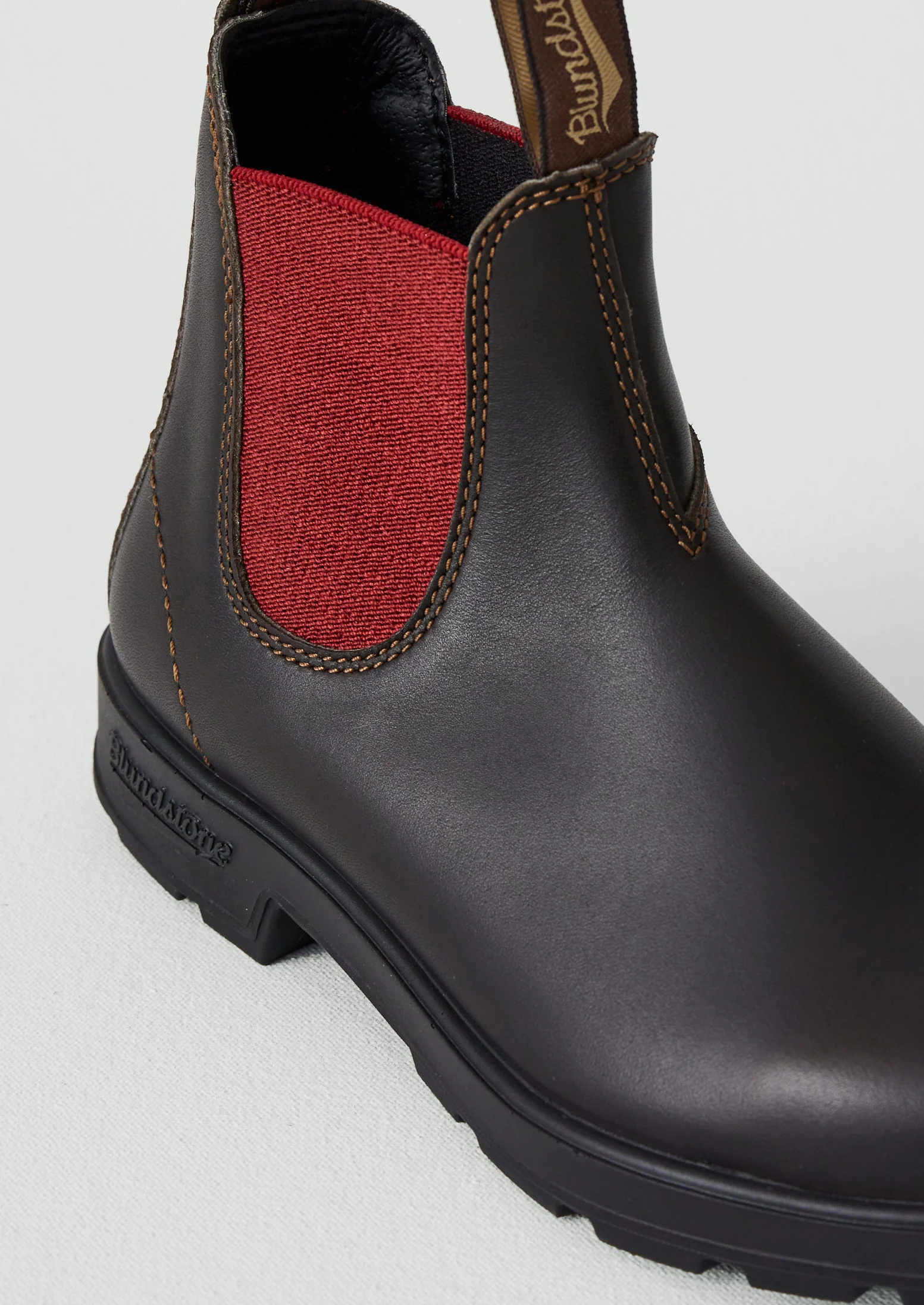 Blundstone Originals Leather Chelsea Boots | Brown/Crimson - Image 4