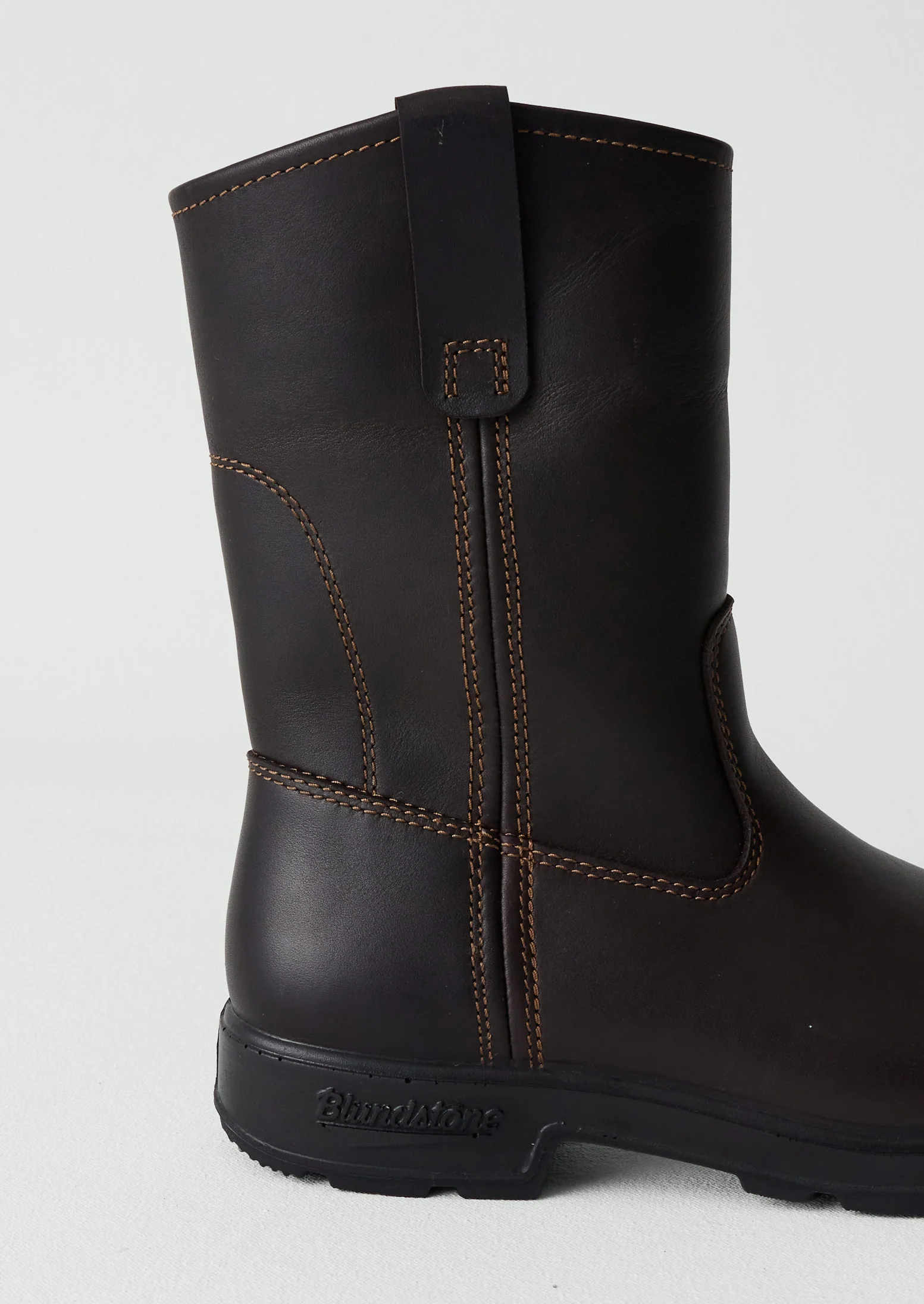 Blundstone Originals Leather Tall Pull On Boots | Dark Brown - Image 4