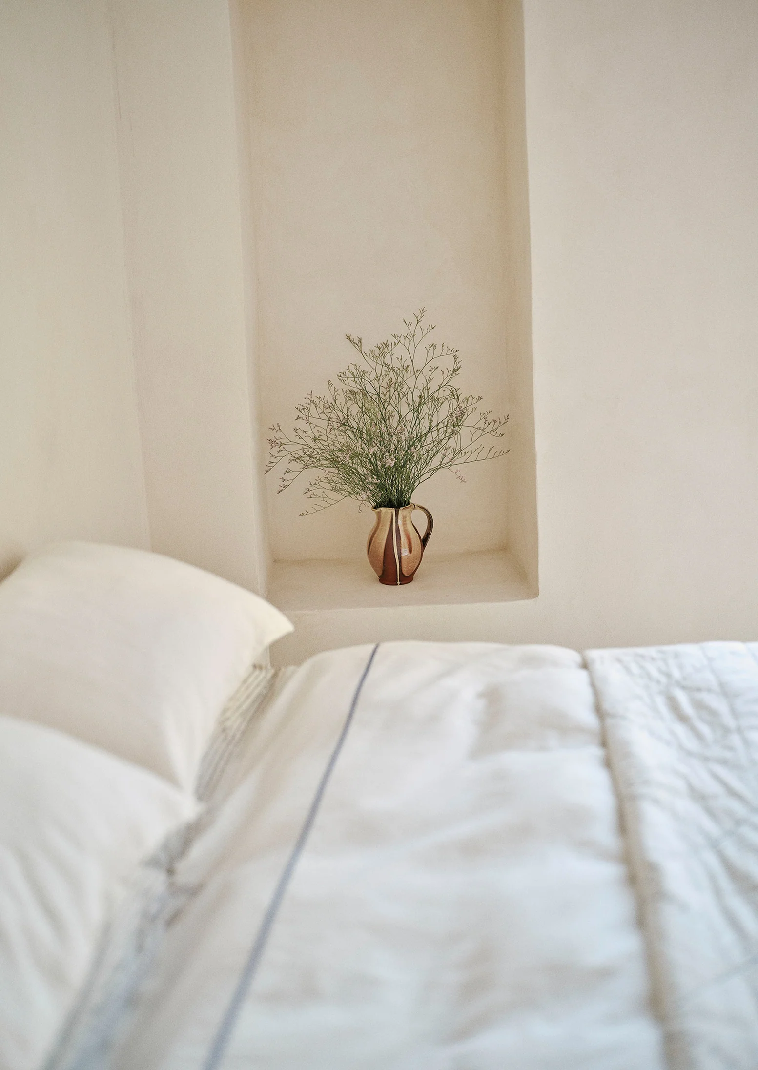 Bud Embroidered Duvet Cover | Ivory/Delft Blue - Image 3