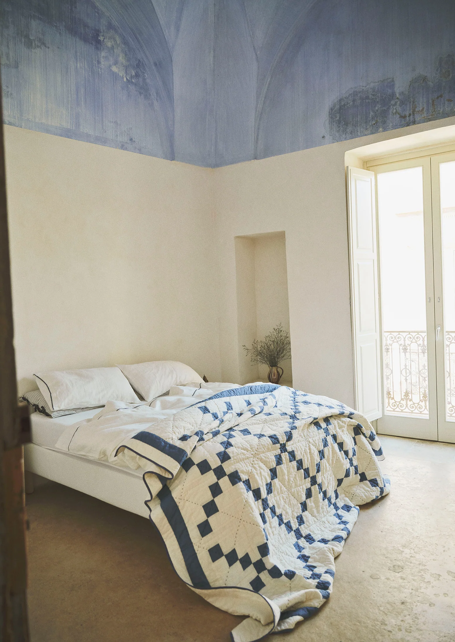 Bud Embroidered Duvet Cover | Ivory/Delft Blue - Image 5