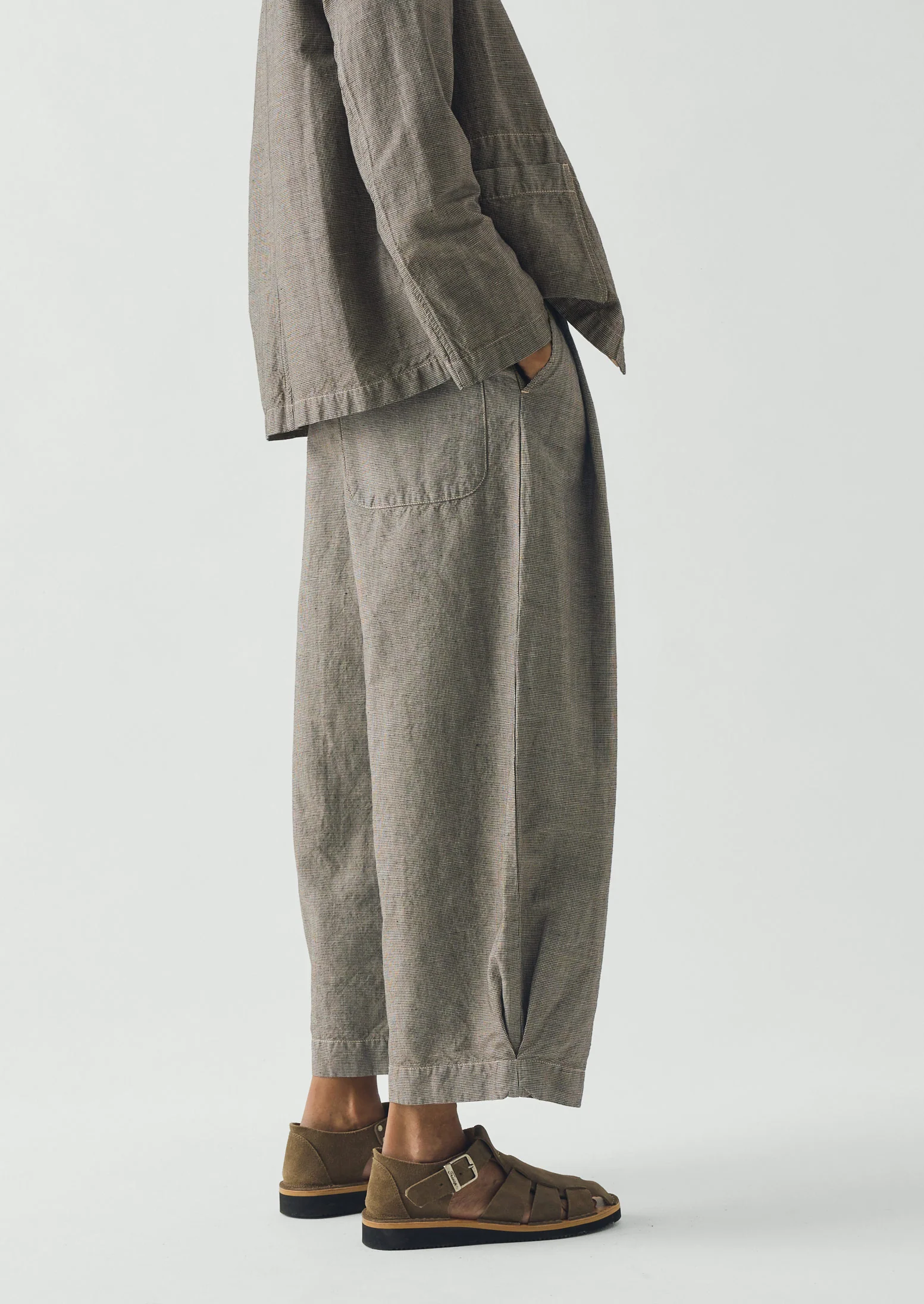 Carys Micro Houndstooth Wide Leg Trousers | Vintage White/Black - Image 4