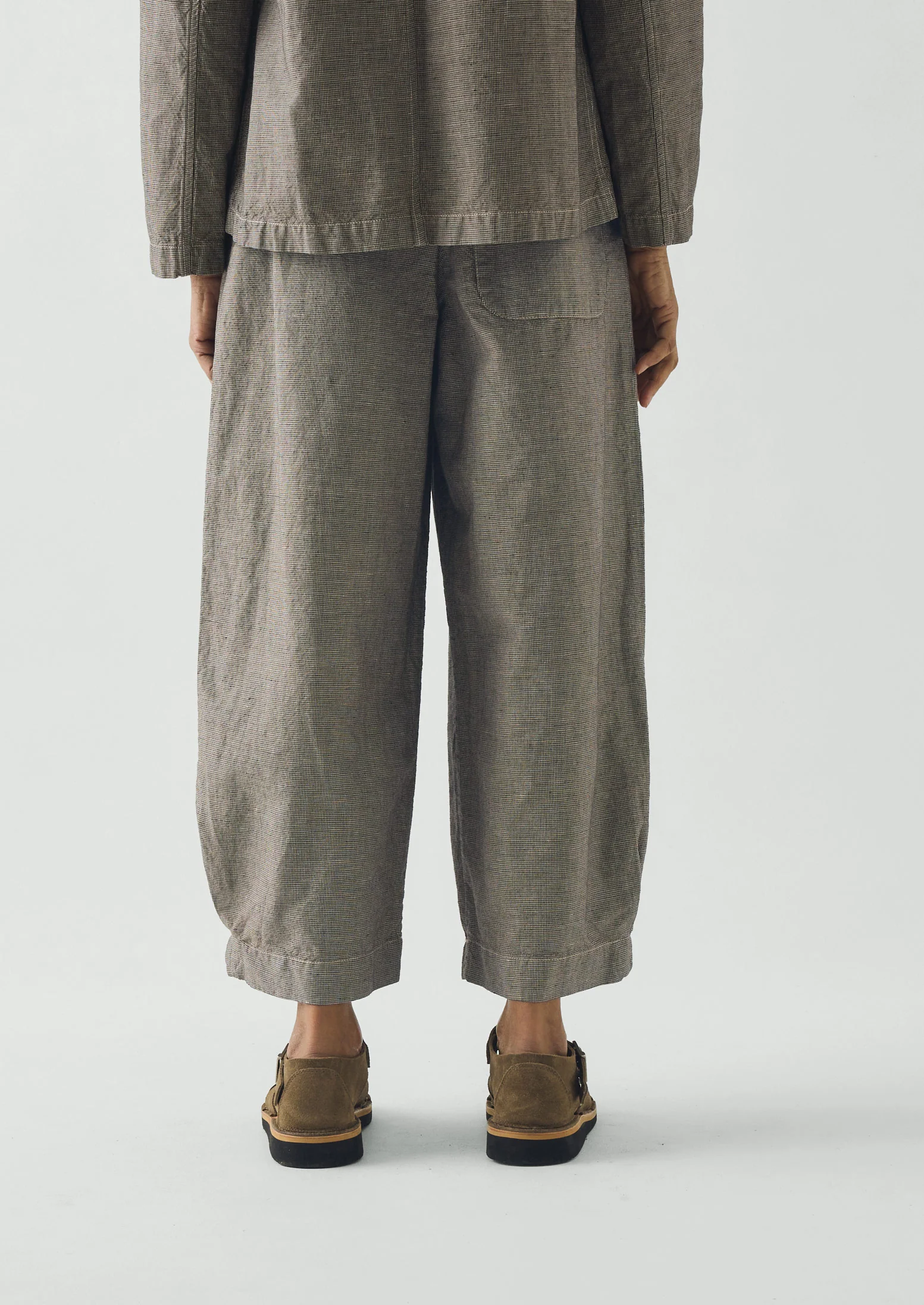 Carys Micro Houndstooth Wide Leg Trousers | Vintage White/Black - Image 5