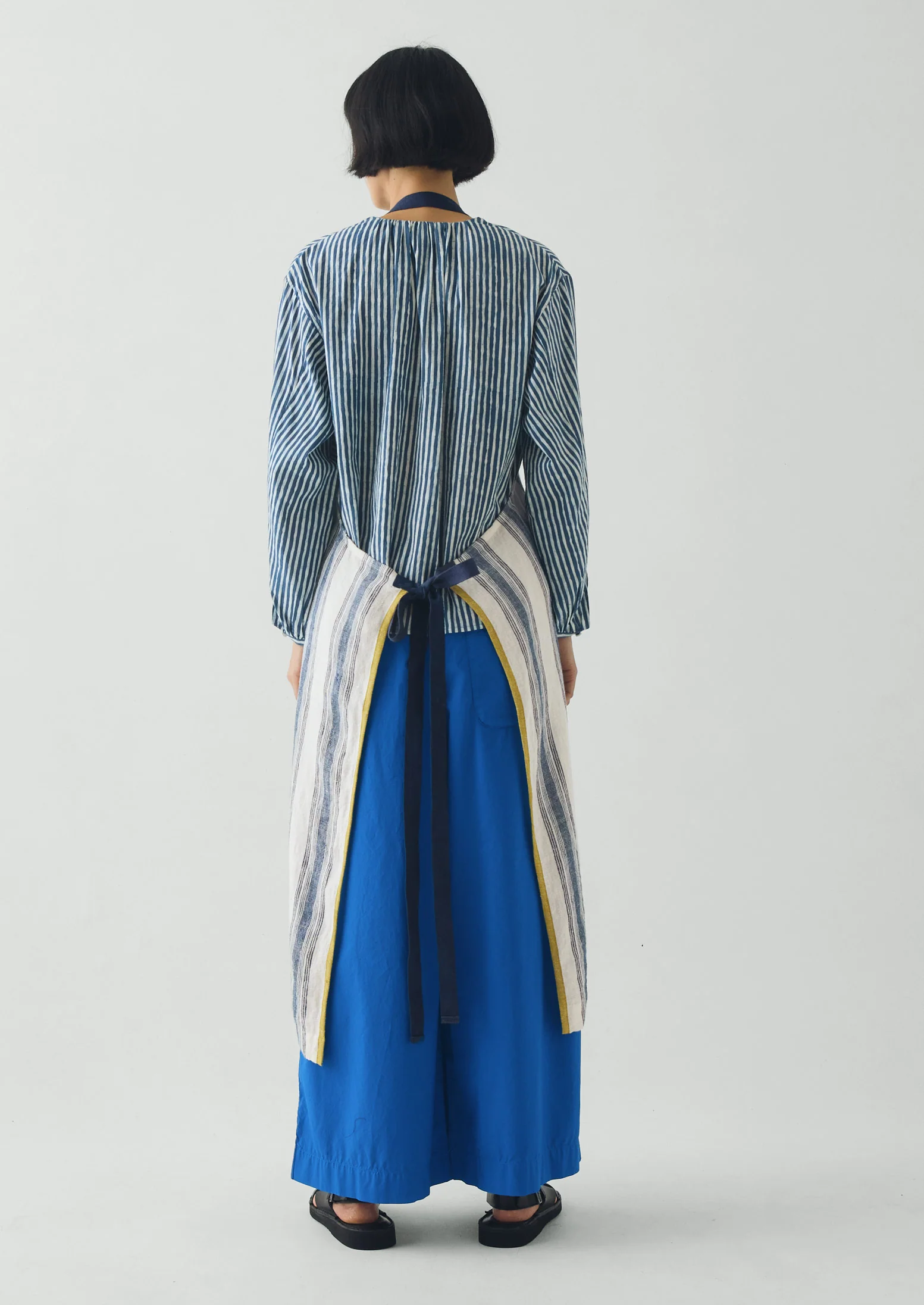 Chef Stripe Linen Apron | Ecru/Multi Blue - Image 6