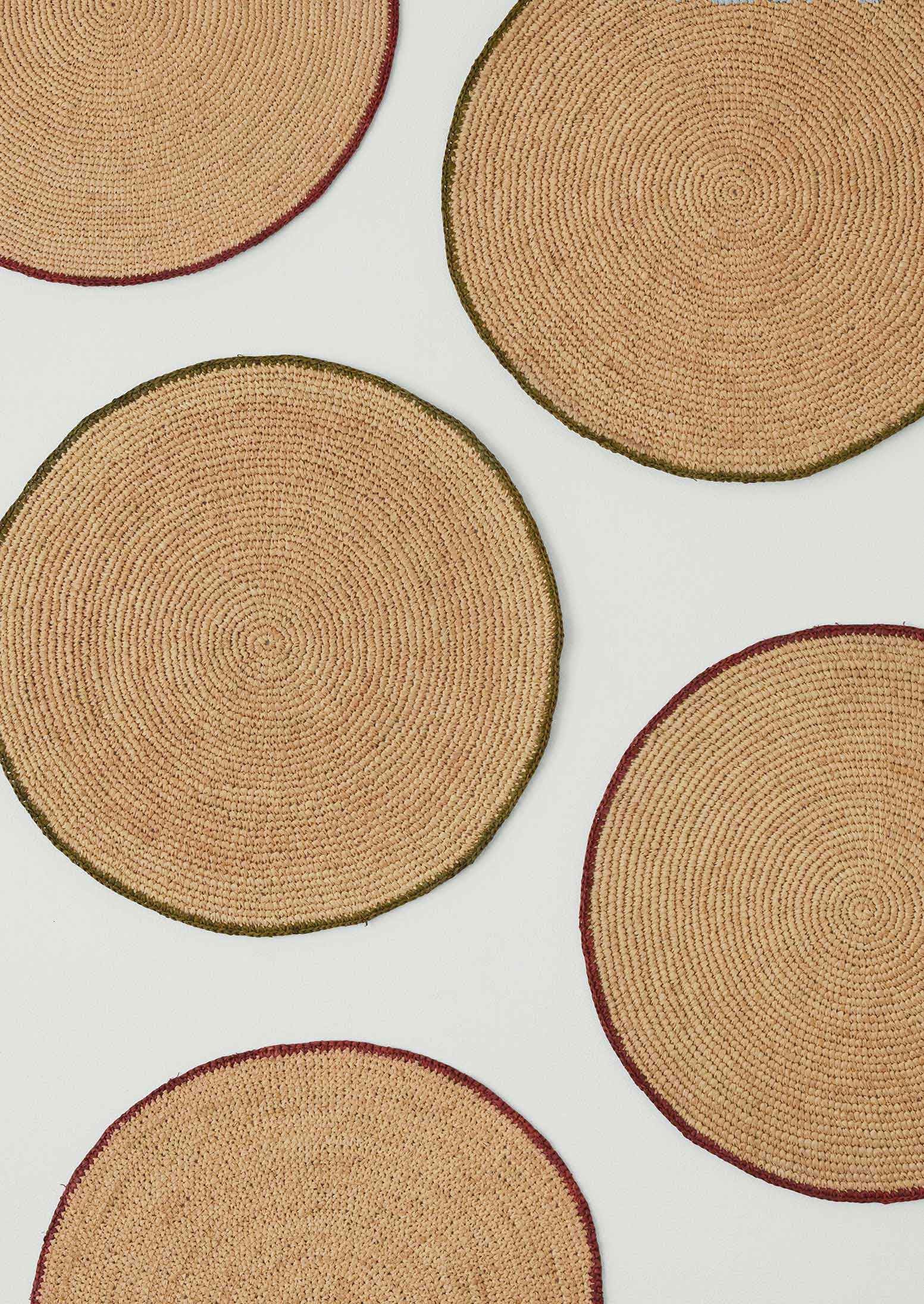 Contrast Edge Raffia Placemat | Natural/Rooibos - Image 3