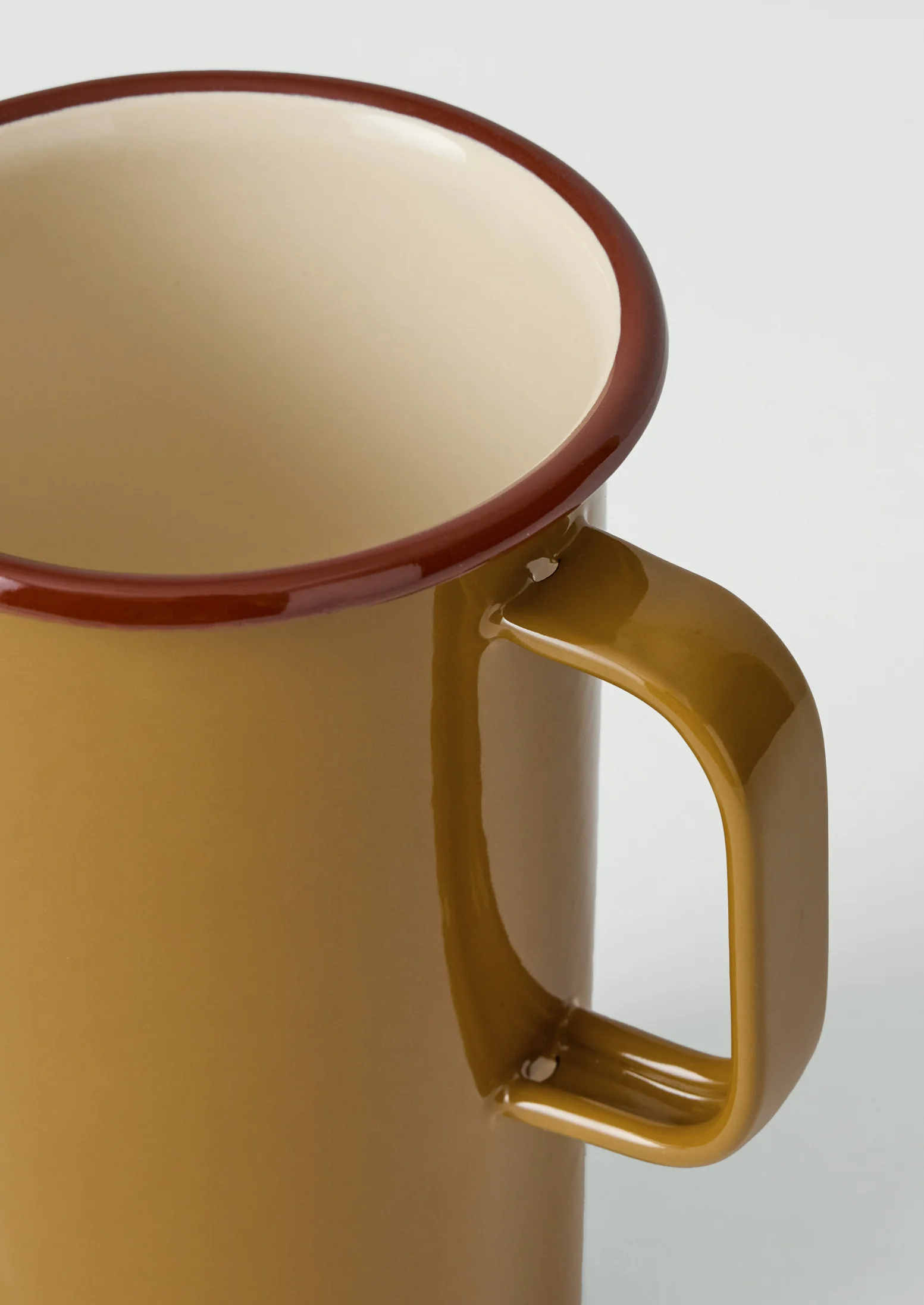 Contrast Rim Enamel Jug | Ochre/Chestnut - Image 3
