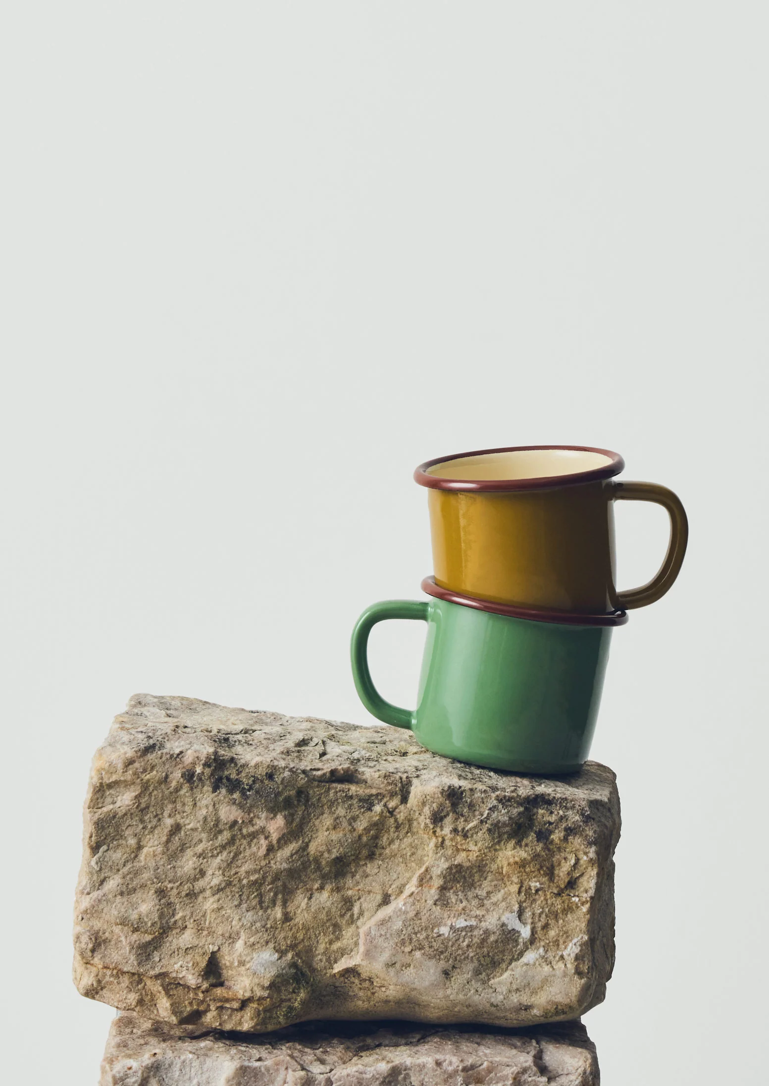 Contrast Rim Enamel Mug | Ochre/Chestnut - Image 2