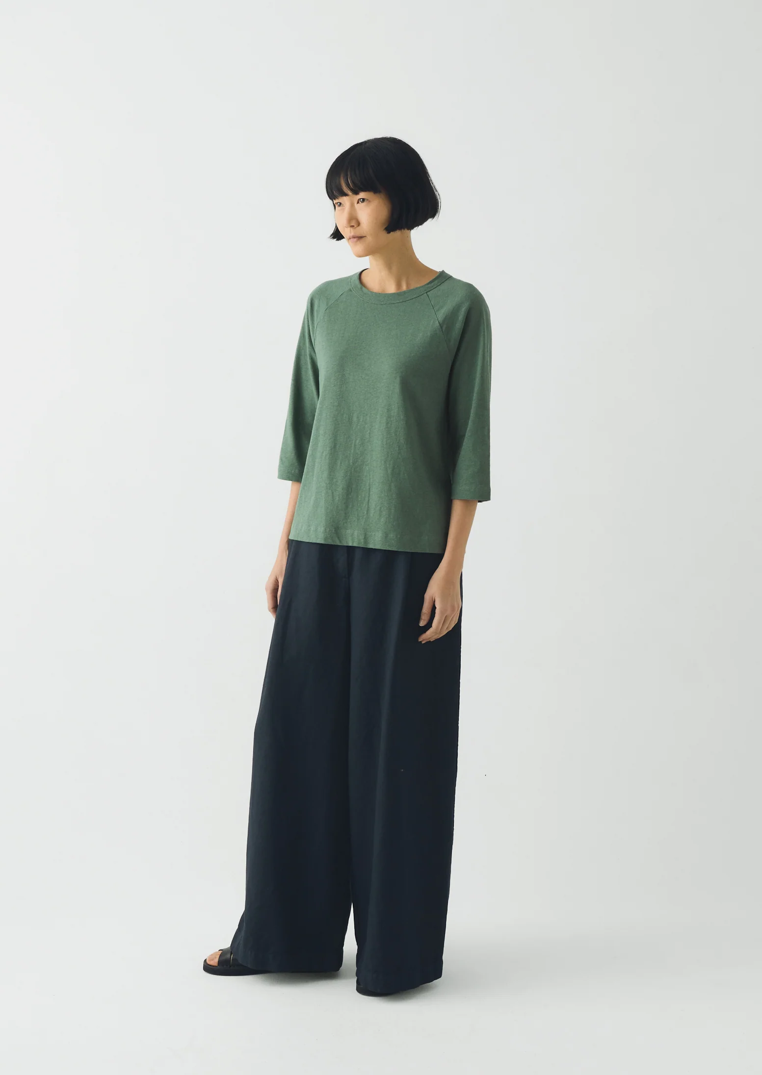 Cotton Hemp Raglan Tee | Porcelain Green - Image 4