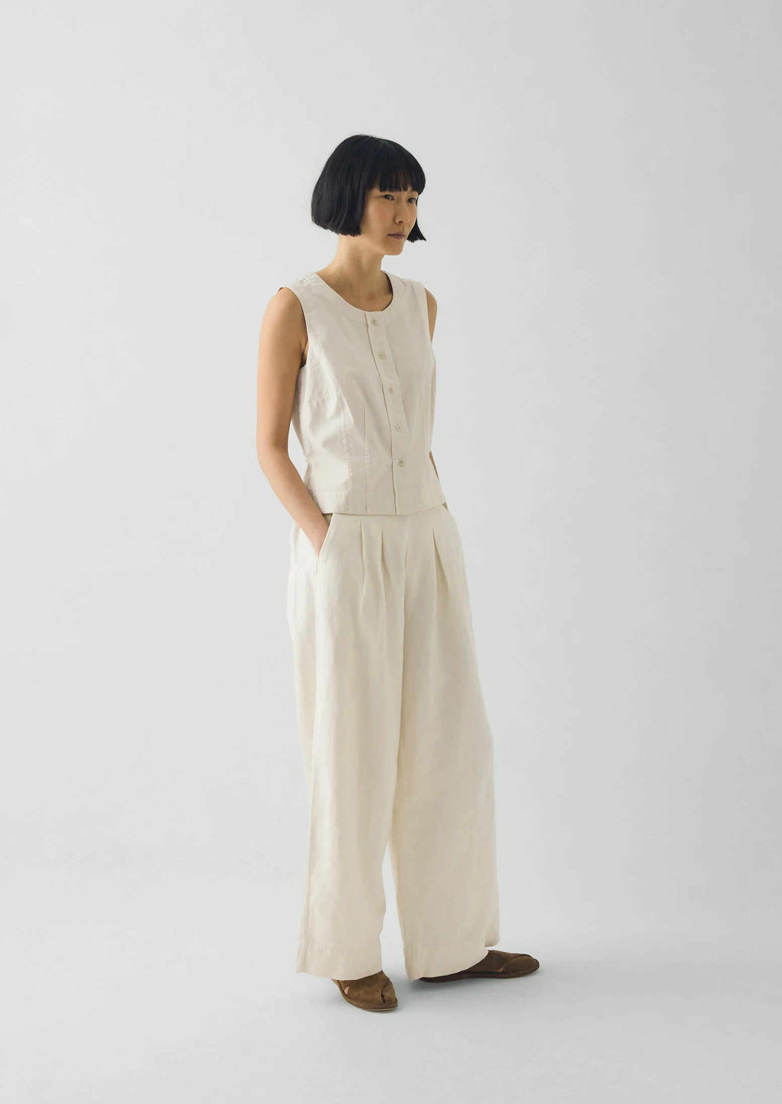 Cotton Linen Poplin Sleeveless Top | Ecru - Image 4