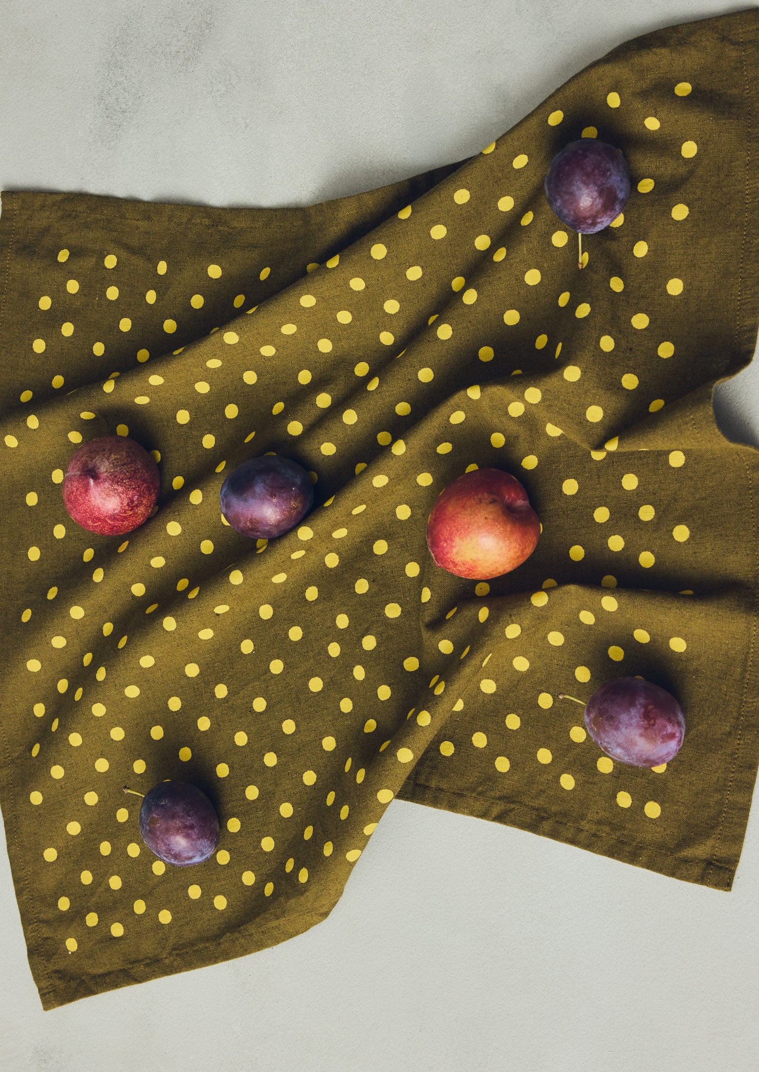 Dotty Print Cotton Linen Napkin | Olive/Lemon - Image 2