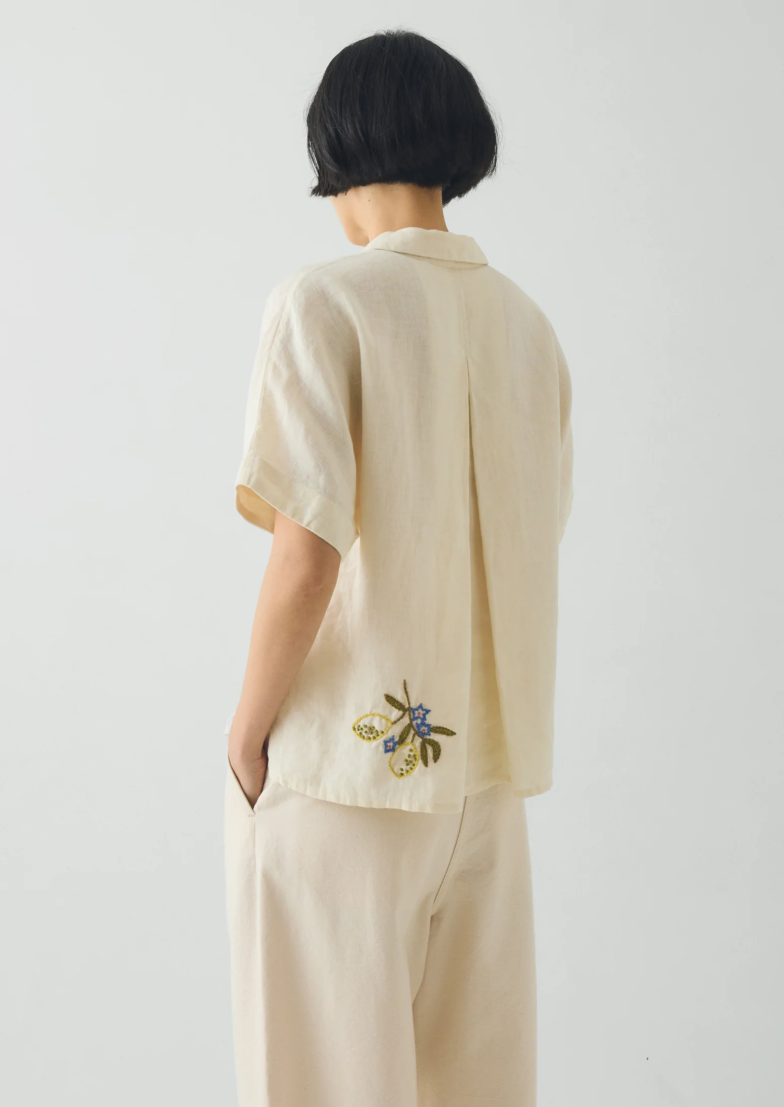 Embroidered Al Fresco Linen Shirt | Lemon Posset - Image 9