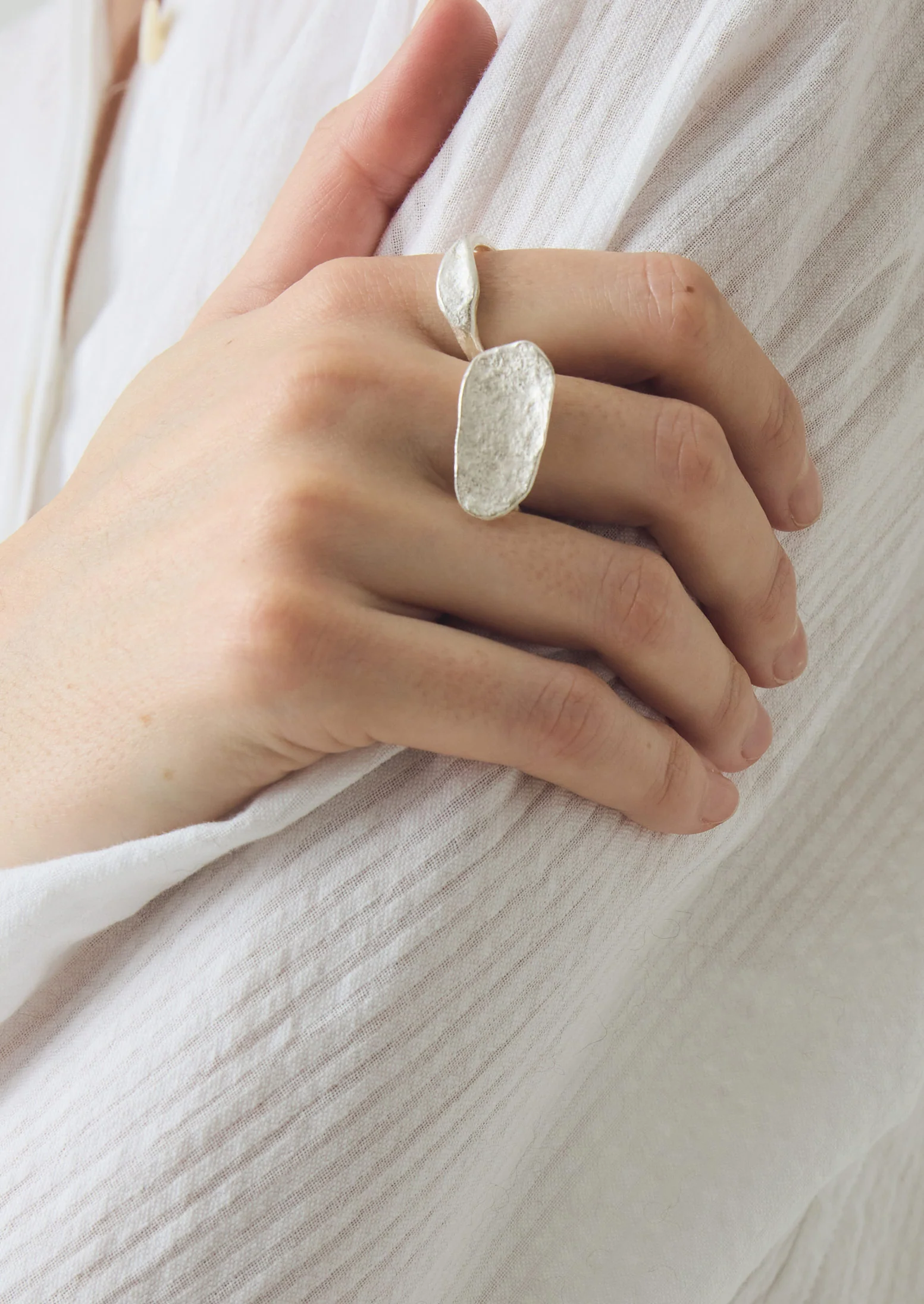 Emily Nixon Silver Stone Signet Ring | Silver - Image 4