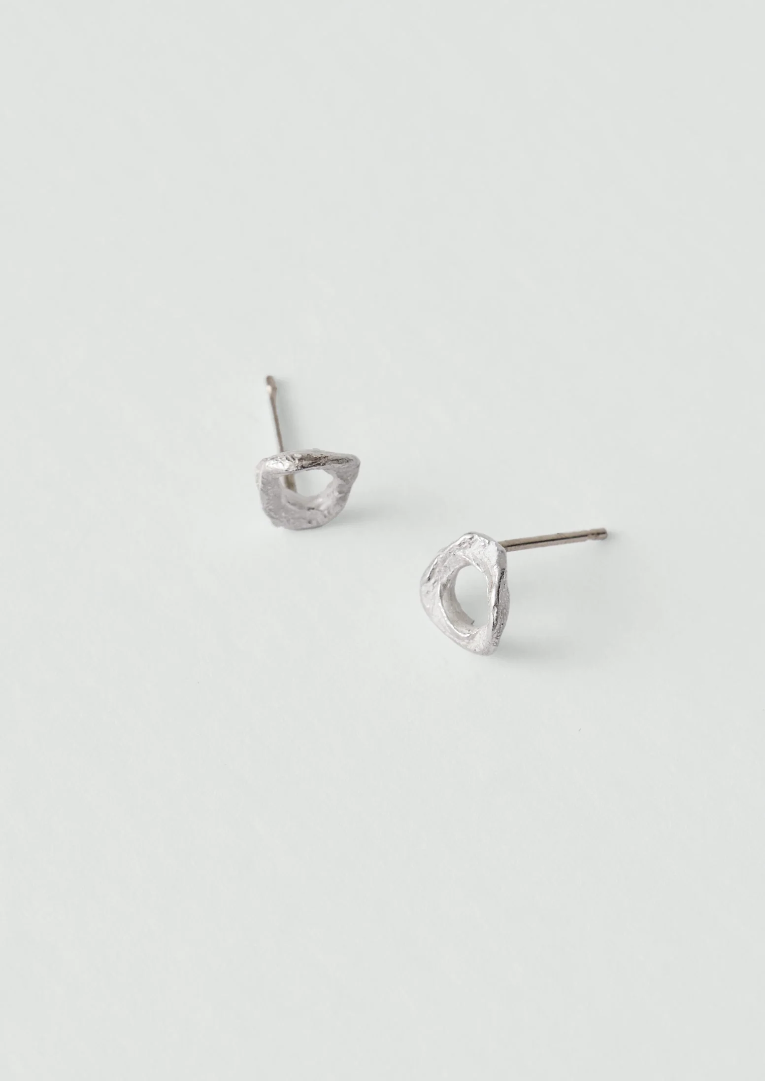Emily Nixon Tolvan Silver Studs | Silver - Image 2