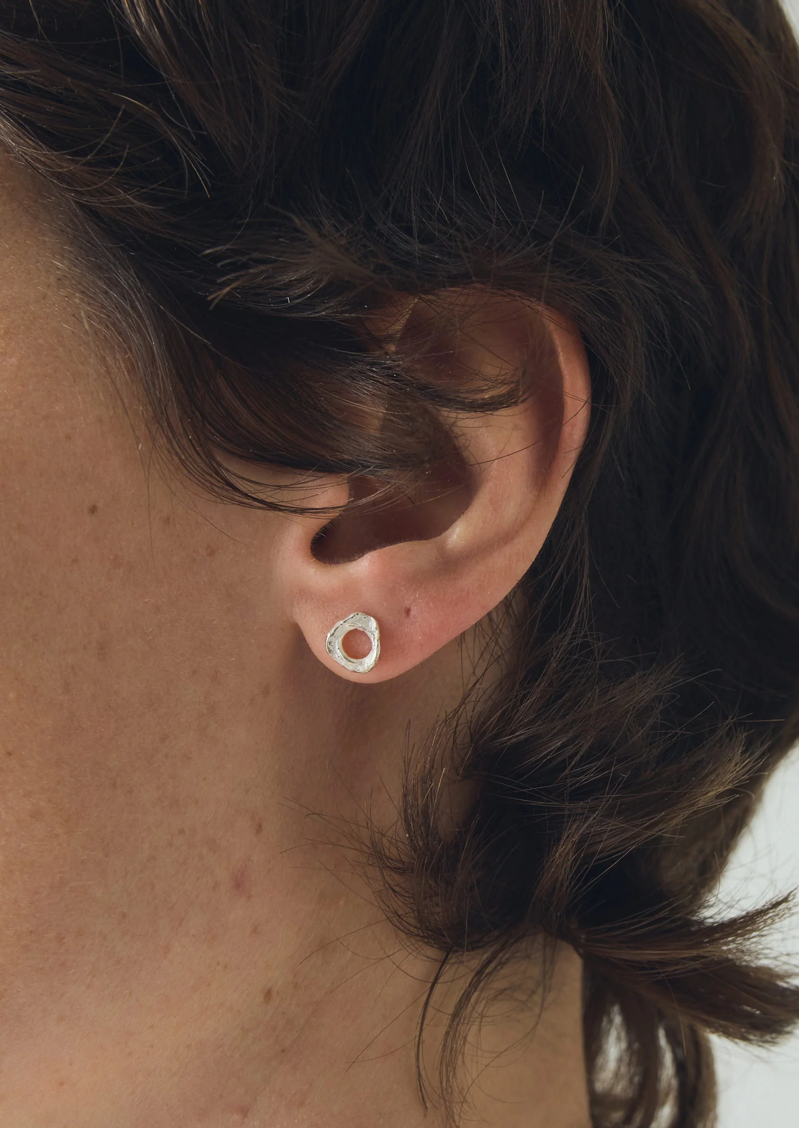 Emily Nixon Tolvan Silver Studs | Silver - Image 4