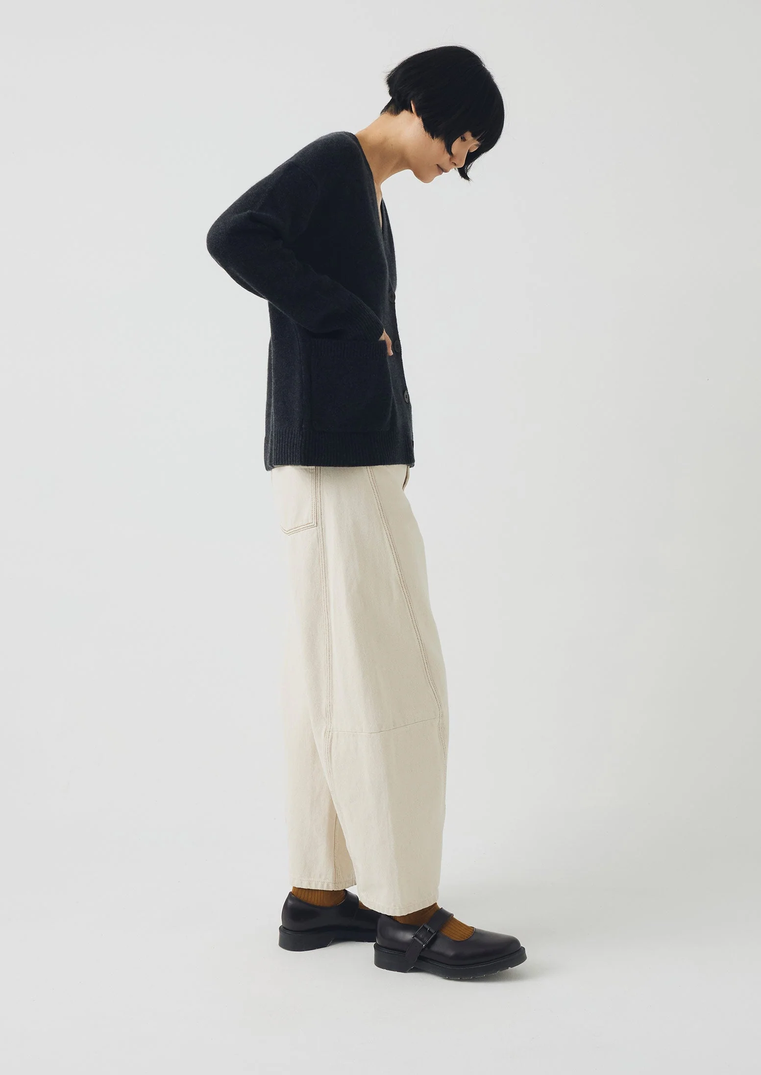 Ffion Wool Cashmere Boxy Cardigan | Charcoal - Image 3