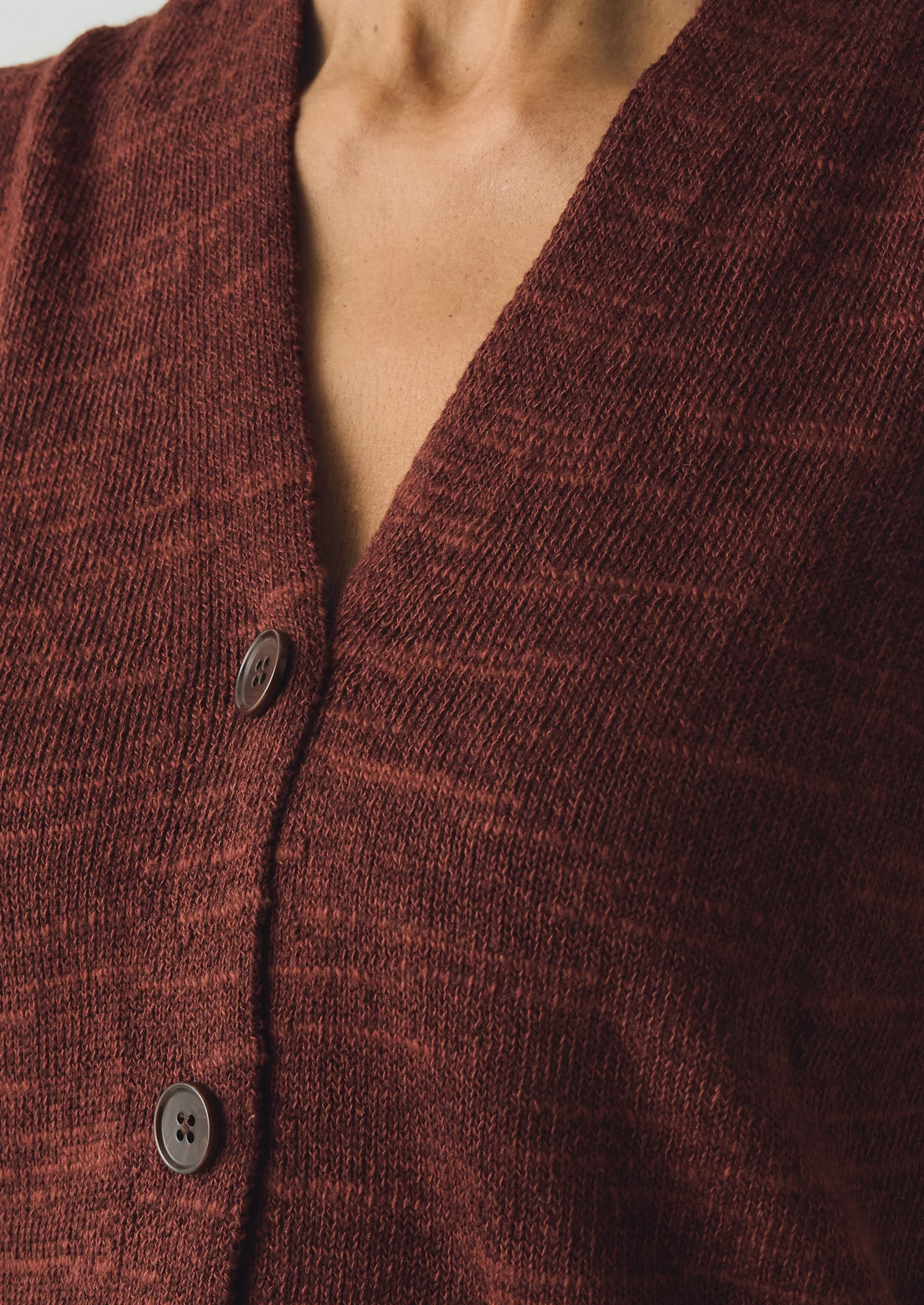 Fine Knitted Linen Cotton Tank | Beetroot - Image 3