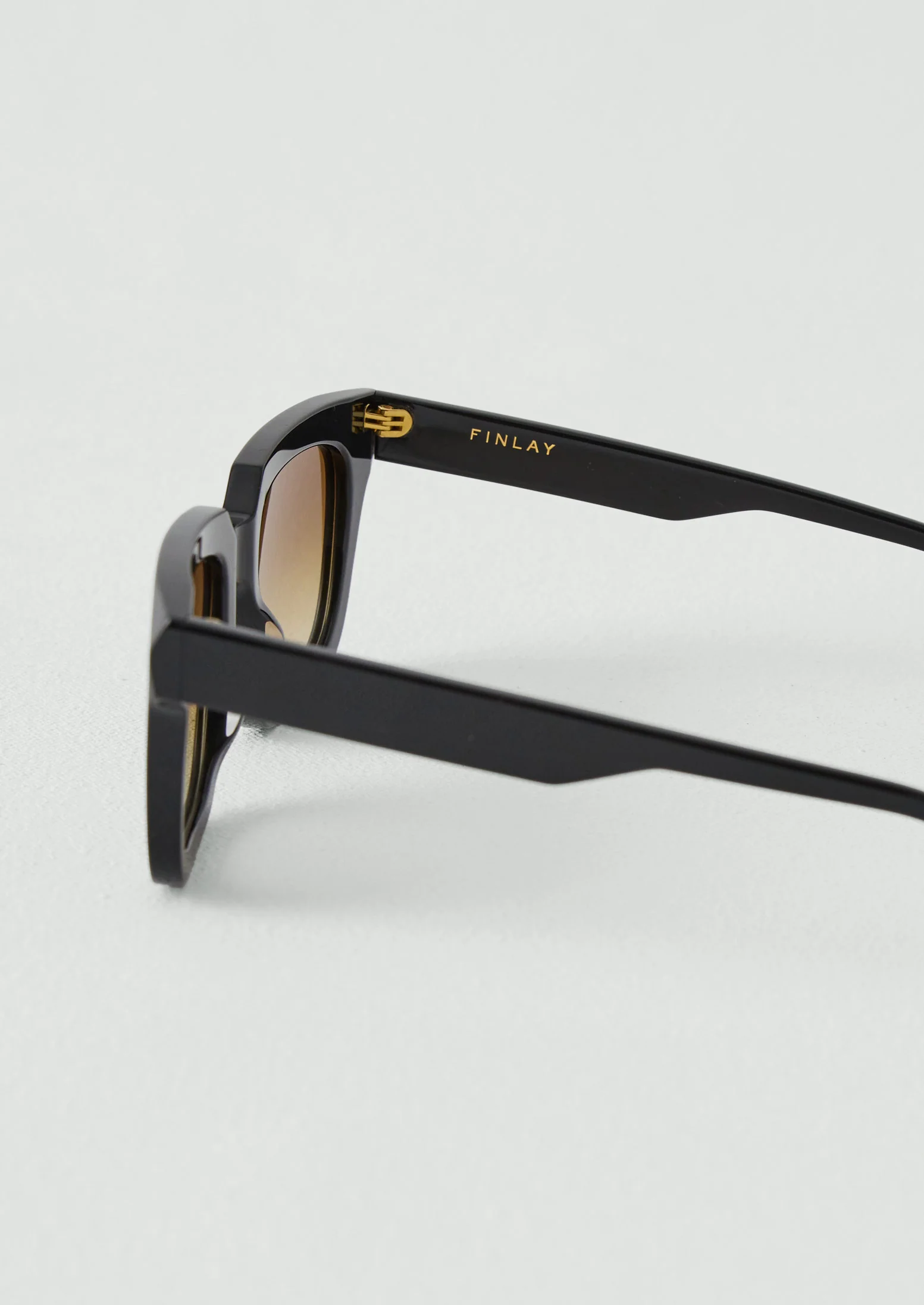 Finlay and Co Tavistock Sunglasses | Black - Image 6