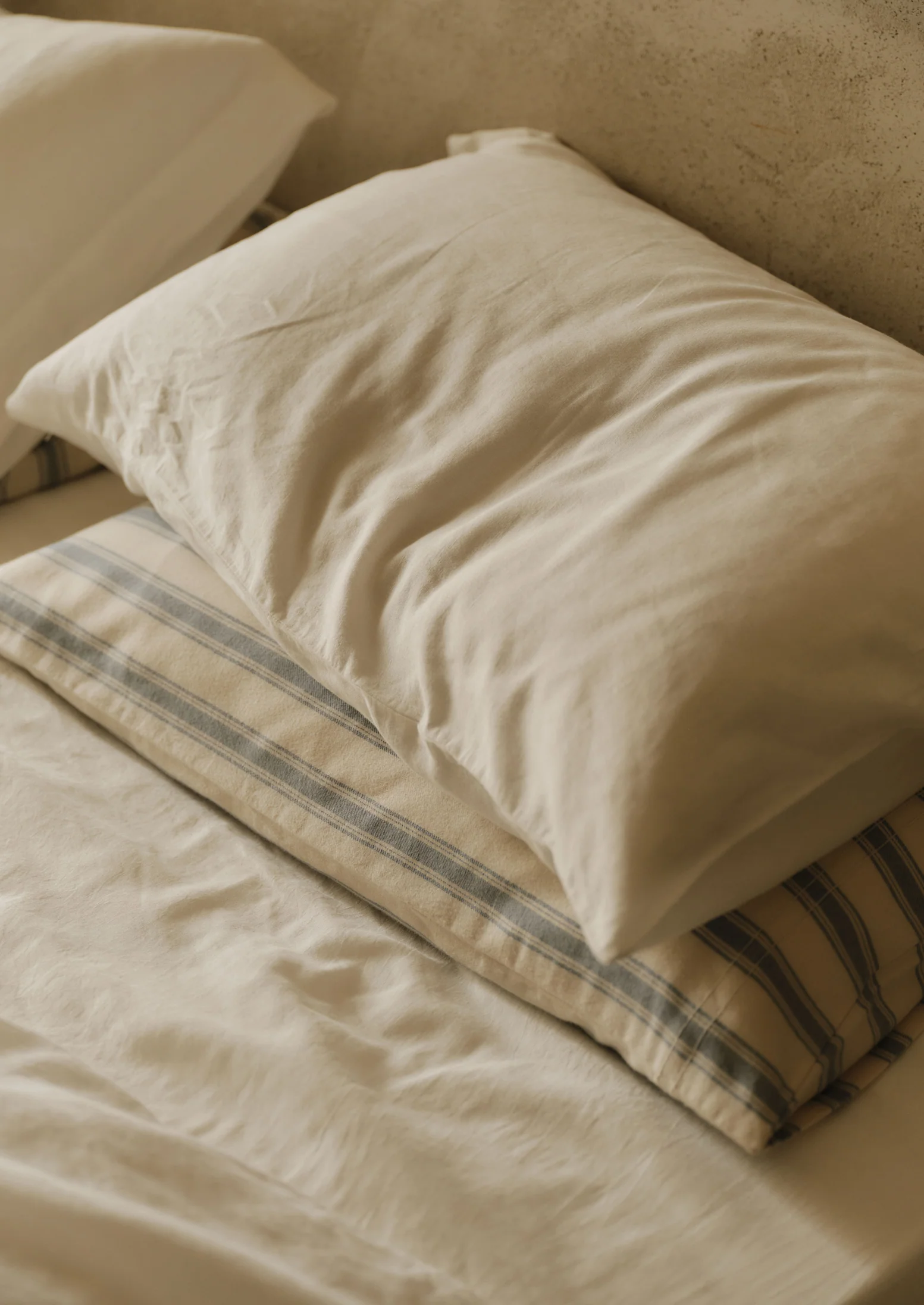 Fjord Stripe Cotton Flannel Housewife Pillowcase Set | Washed Blue/Ecru - Image 2