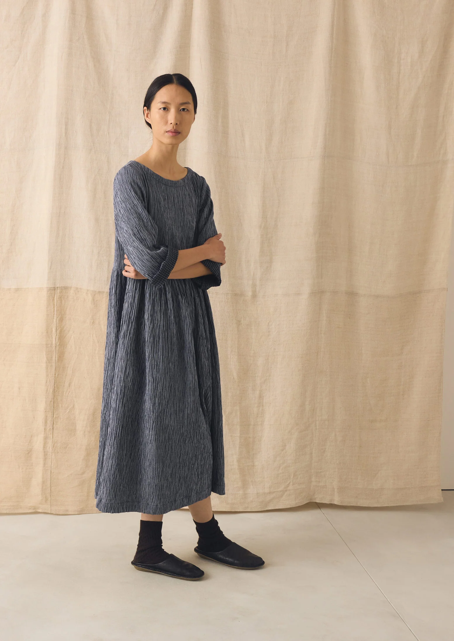 Freya Crinkle Cotton Dress | Dark Blue/White - Image 2