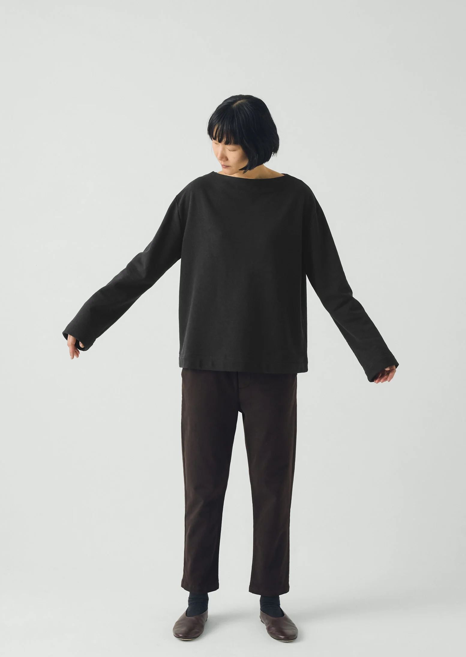 Gabi Cotton Pull On Trousers | Black Walnut - Image 2