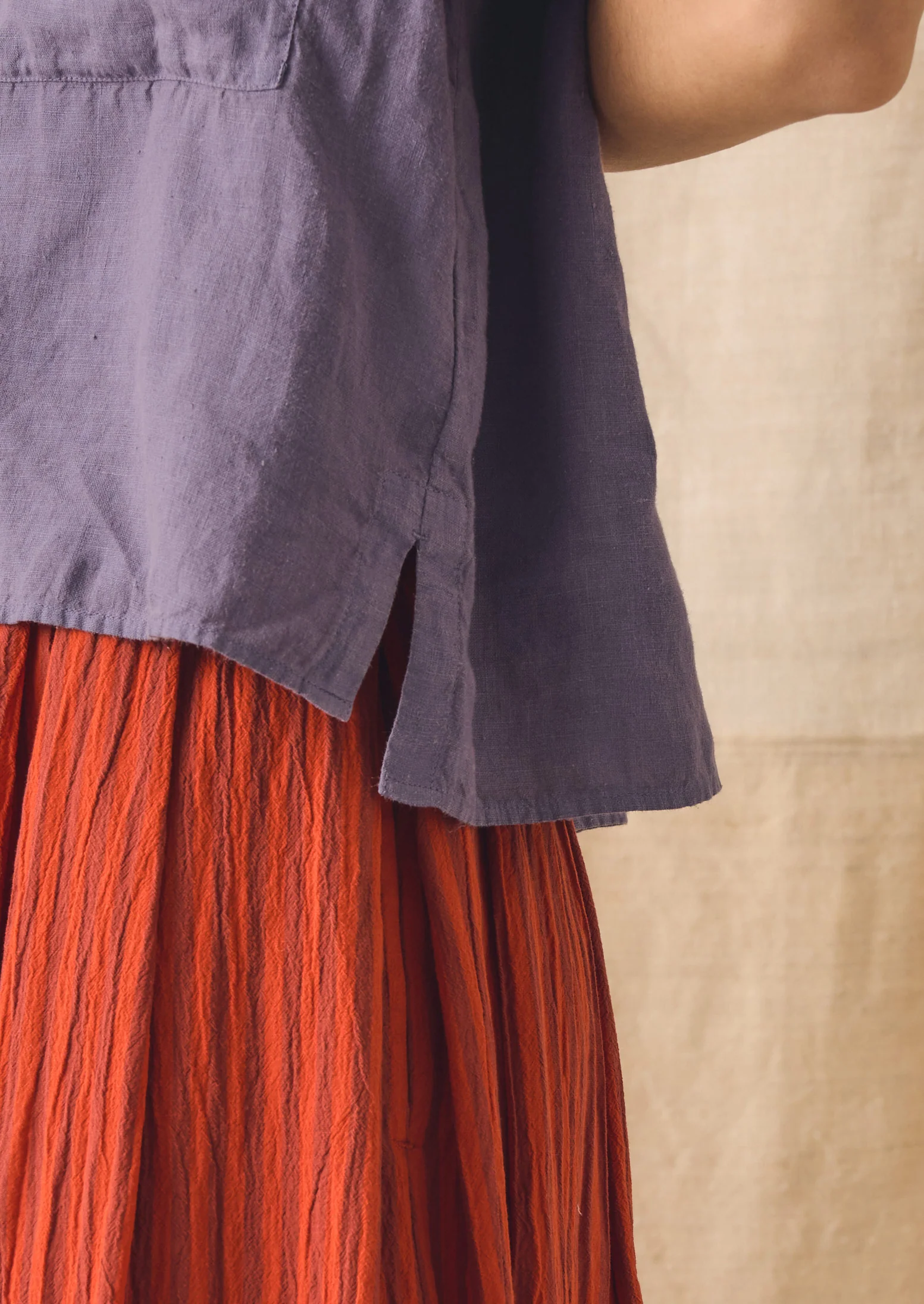 Garment Dyed Lightweight Linen Shirt | Dark Thistle - Image 4
