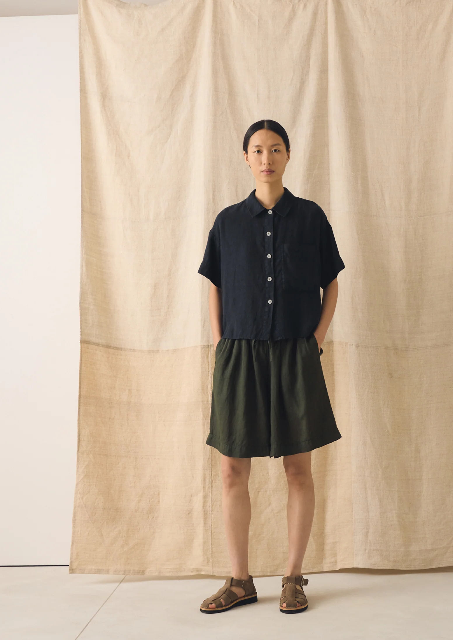 Garment Dyed Lightweight Linen Shirt | Midnight - Image 4