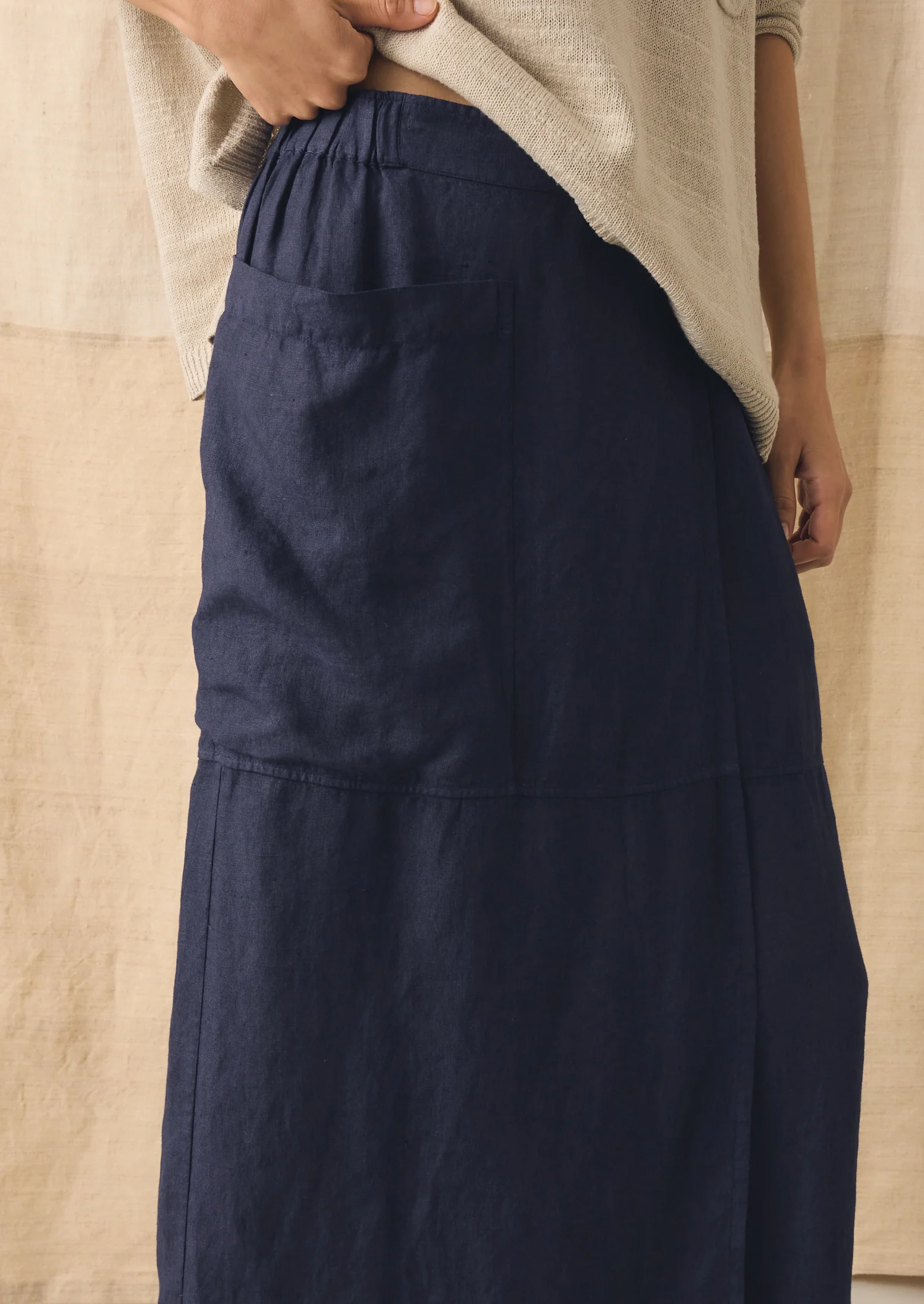 Garment Dyed Linen Apron Skirt | Blueberry - Image 4