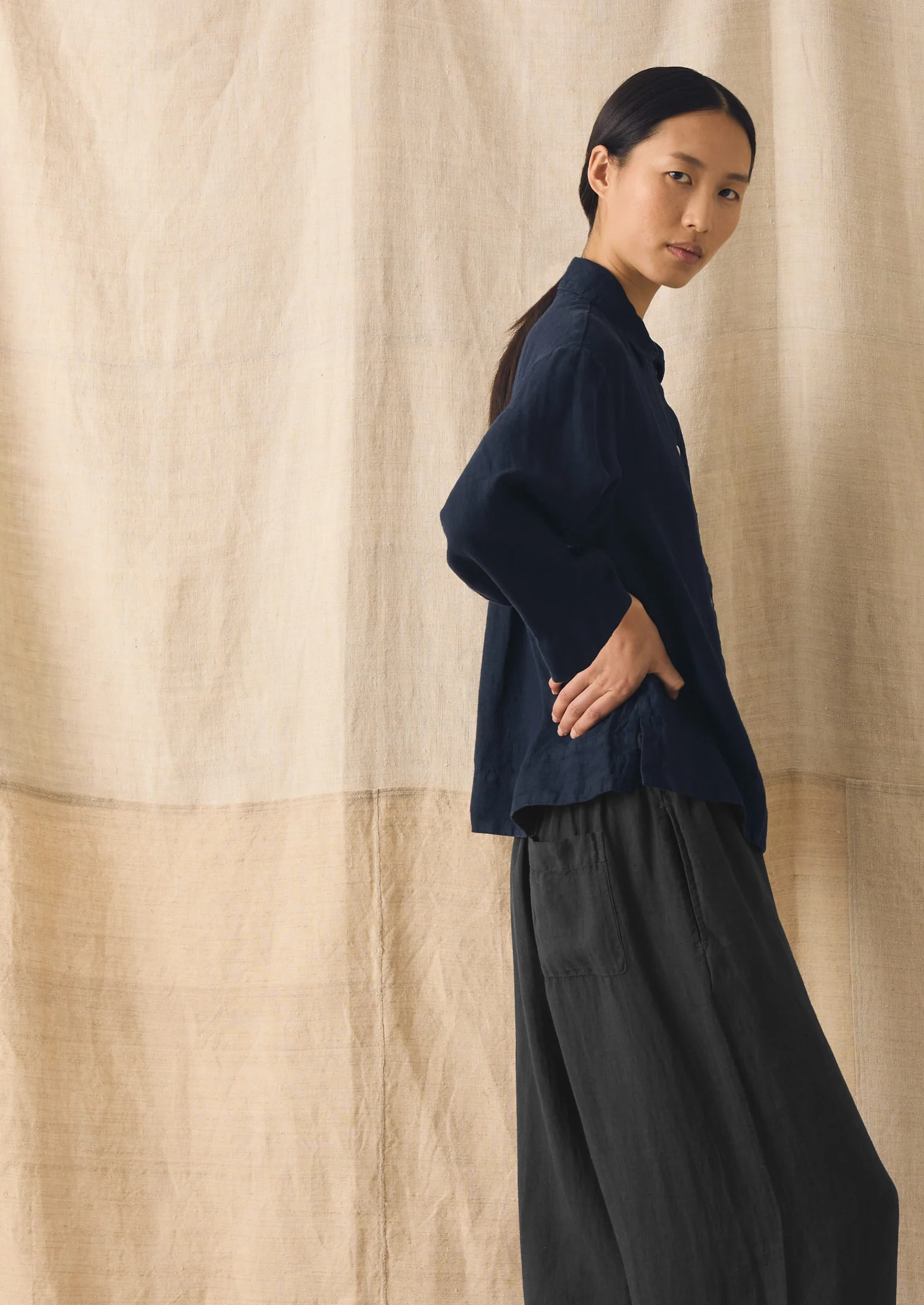 Garment Dyed Linen Shirt | Midnight - Image 6