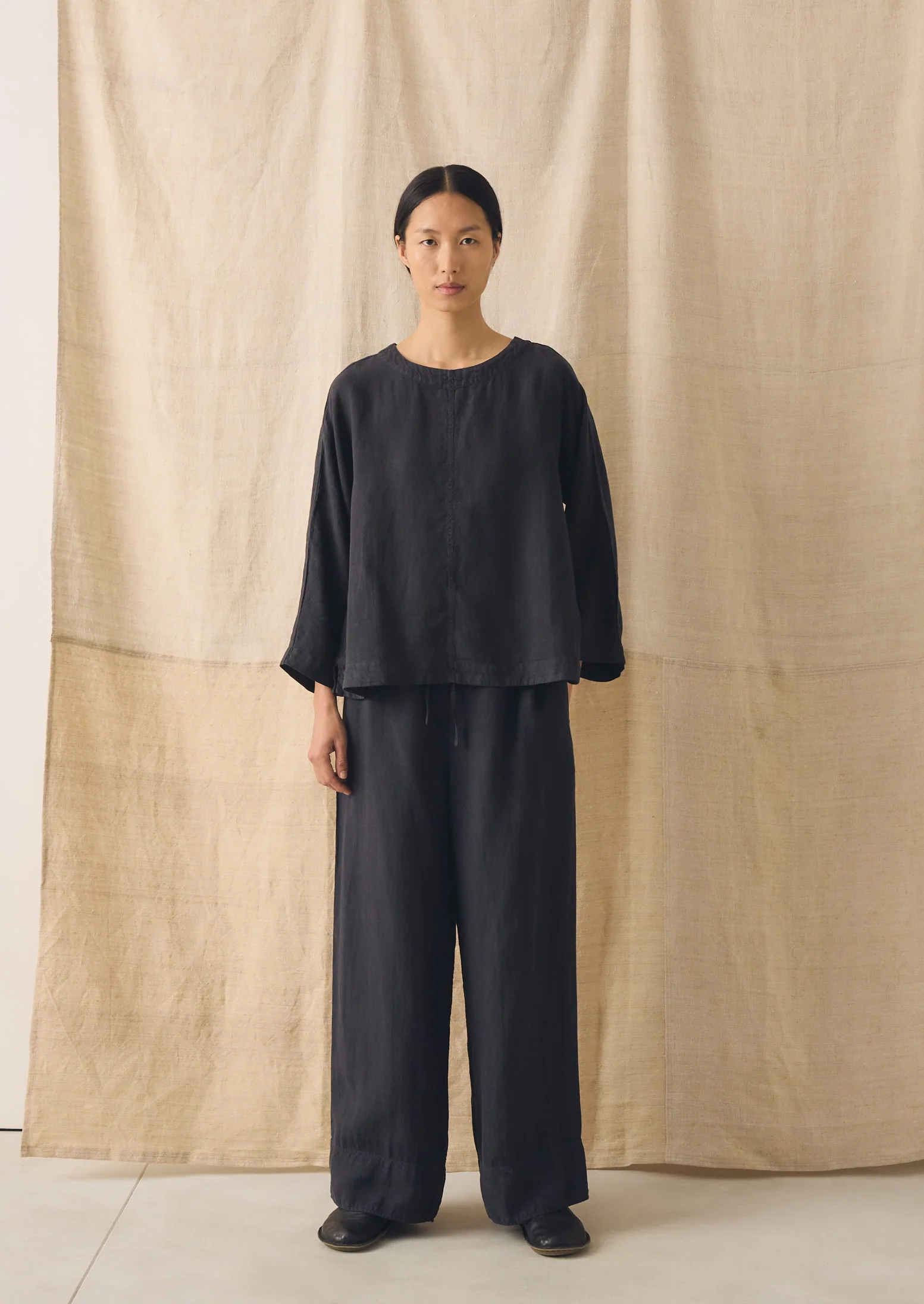 Garment Dyed Linen Top | Black Pepper - Image 3