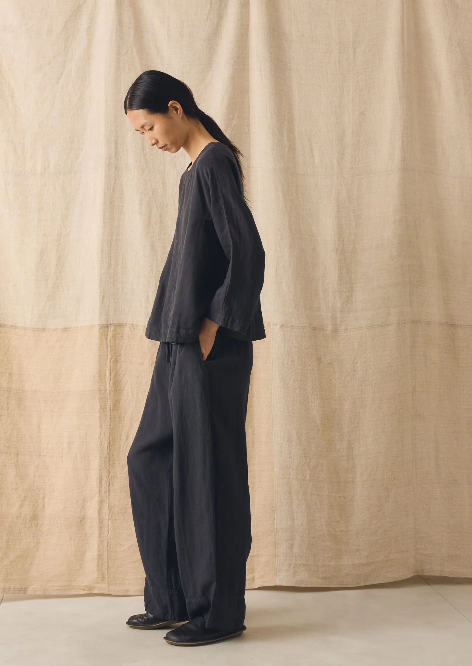 Garment Dyed Linen Top | Black Pepper - Image 4