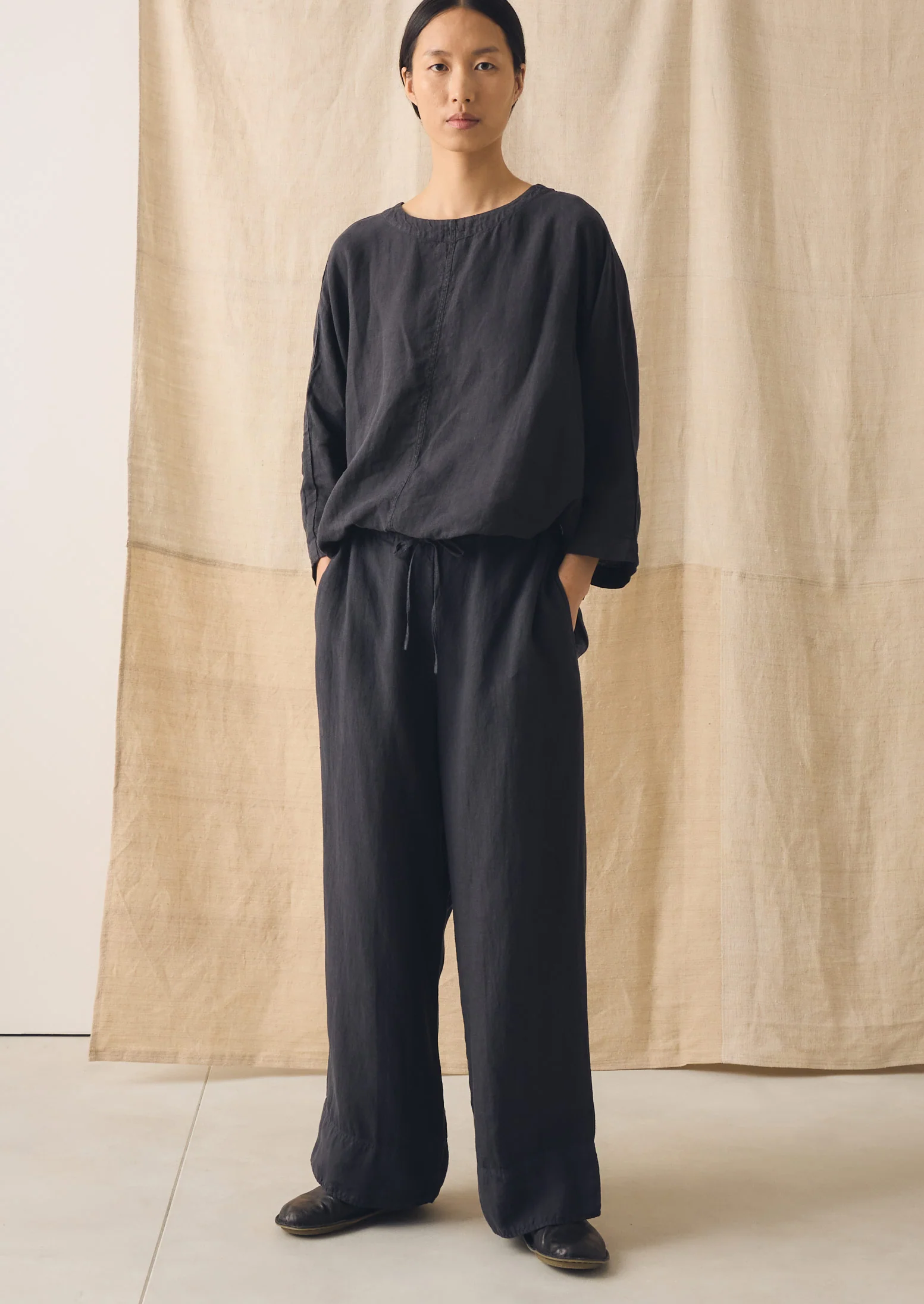 Garment Dyed Linen Wide Leg Trousers | Black Pepper - Image 4