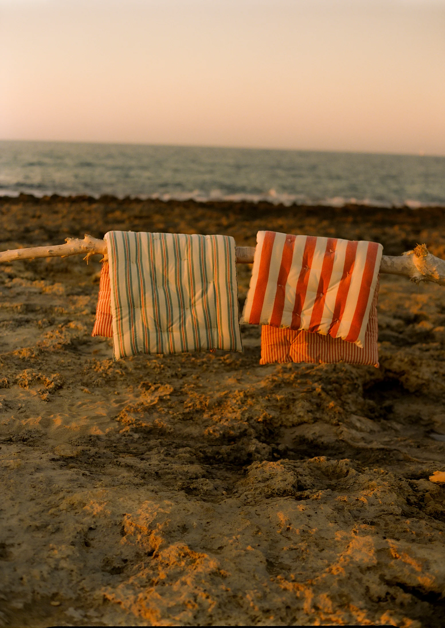 Hand Woven Market Stripe Summer Mattress | Bright Red/Ecru - Image 3