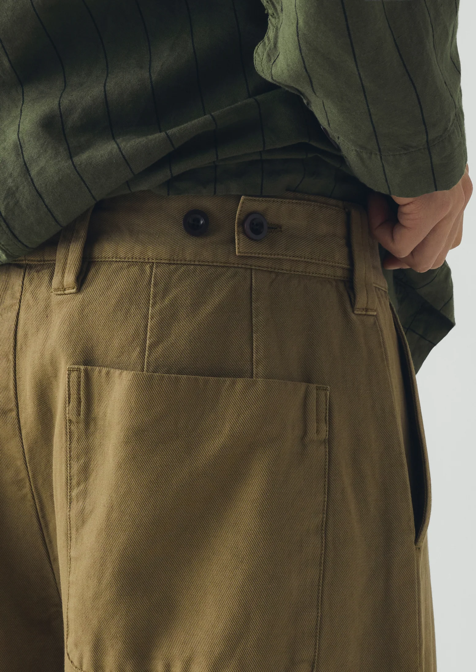 Jude Wide Leg Cotton Twill Trousers | Olive Leaf - Image 3