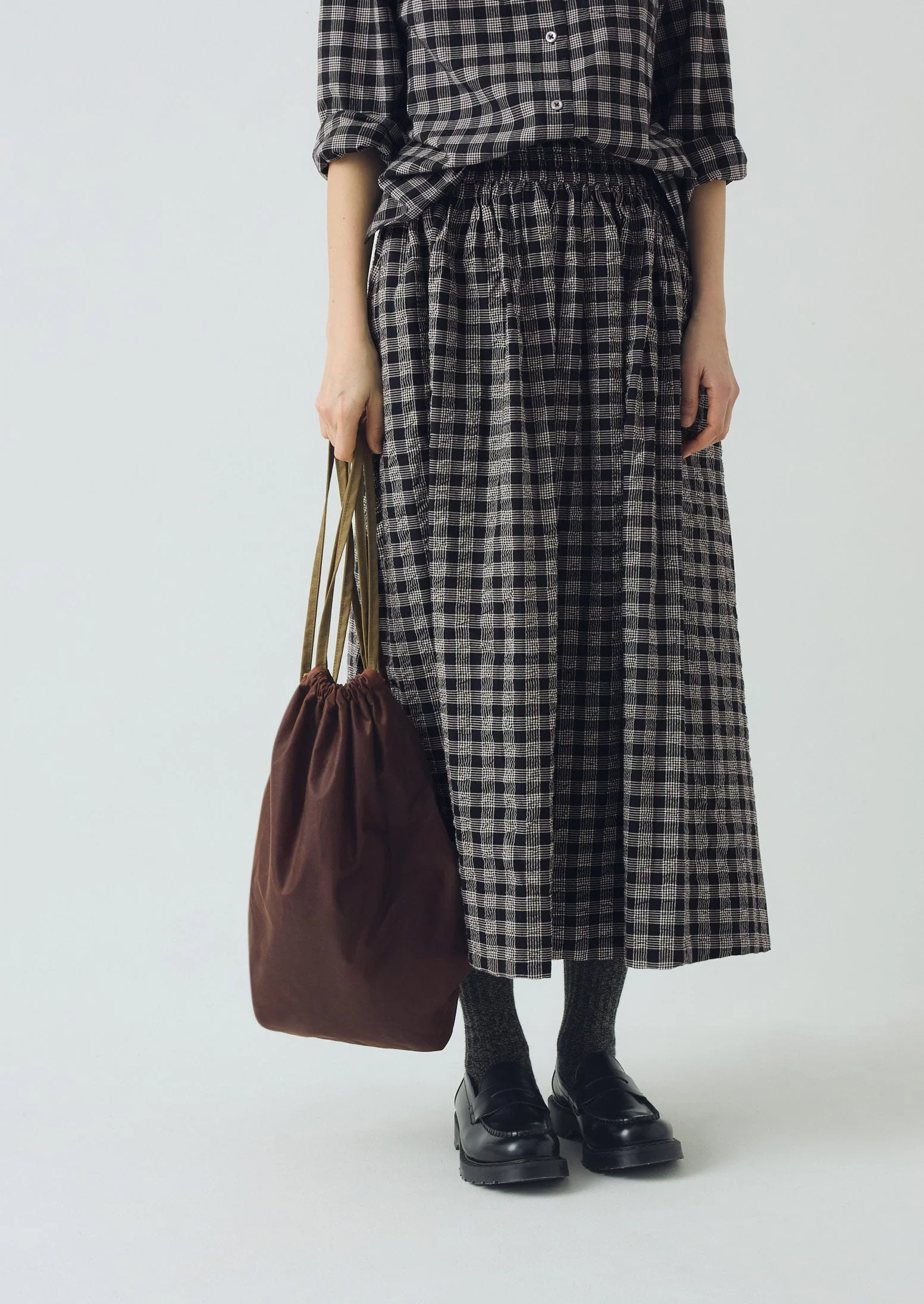 Kate Sheridan Waxed Cotton Bow Rucksack | Chestnut - Image 4