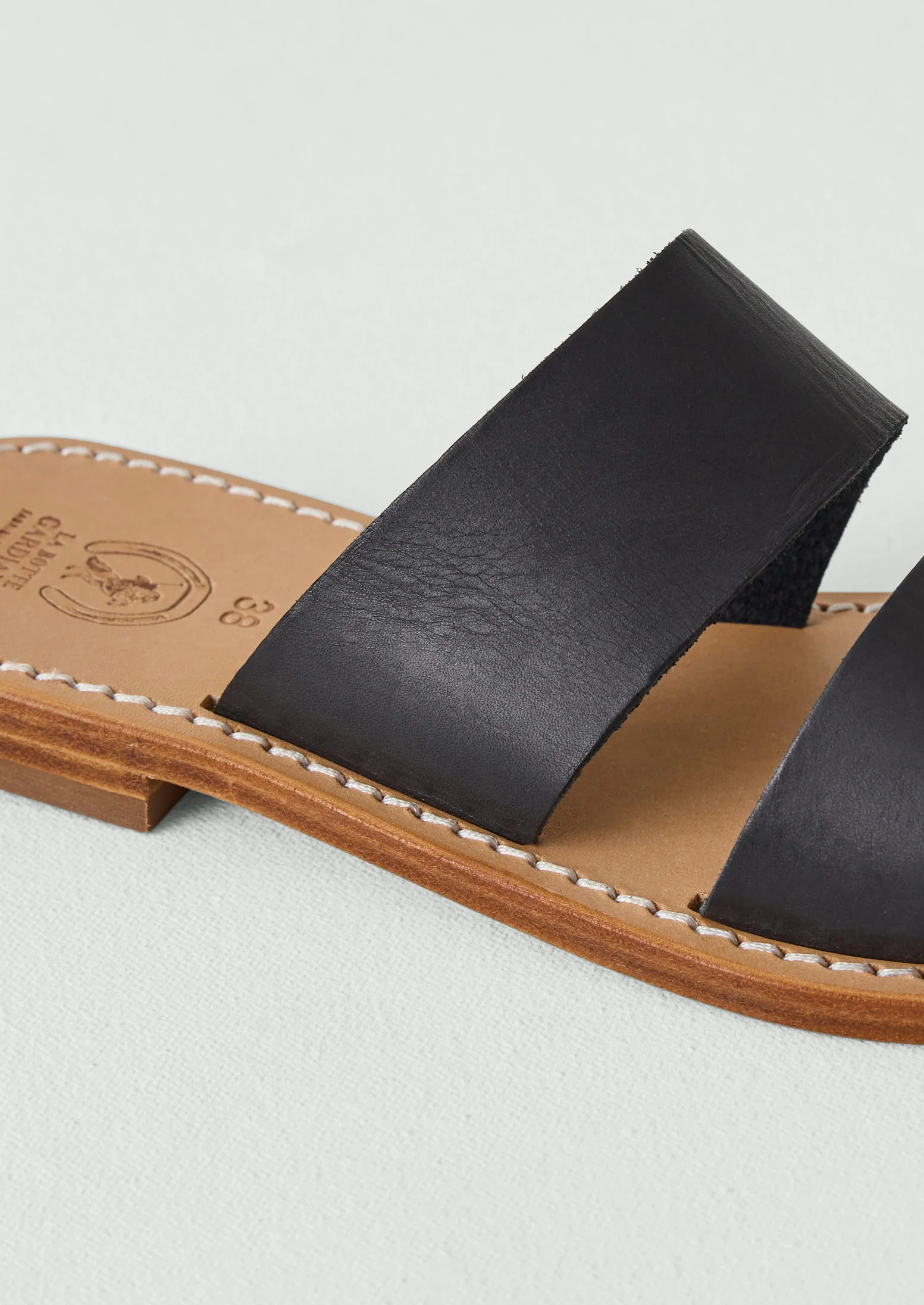 La Botte Gardiane Marcelle Leather Sandals | Black - Image 6