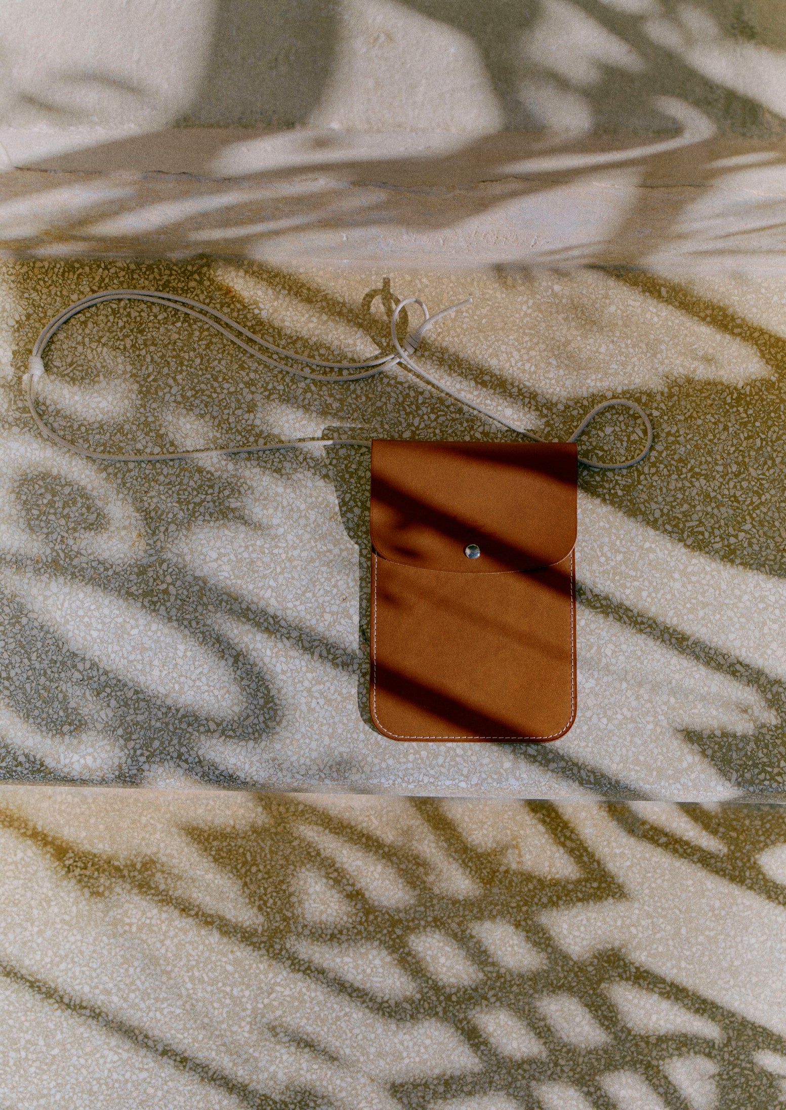 Laperruque Leather Neck Pouch | Whiskey - Image 2