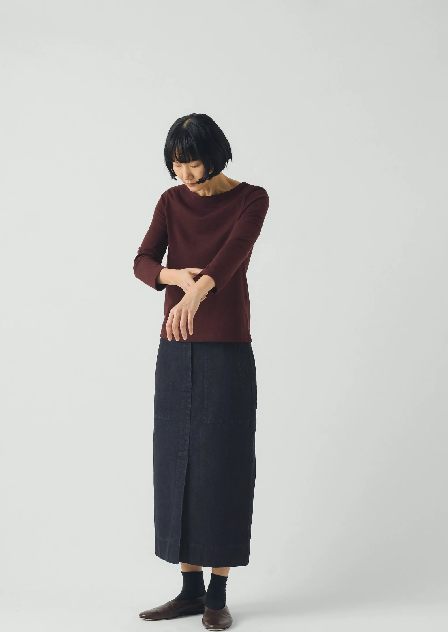 Lia Cotton Boat Neck Tee | Beetroot - Image 2