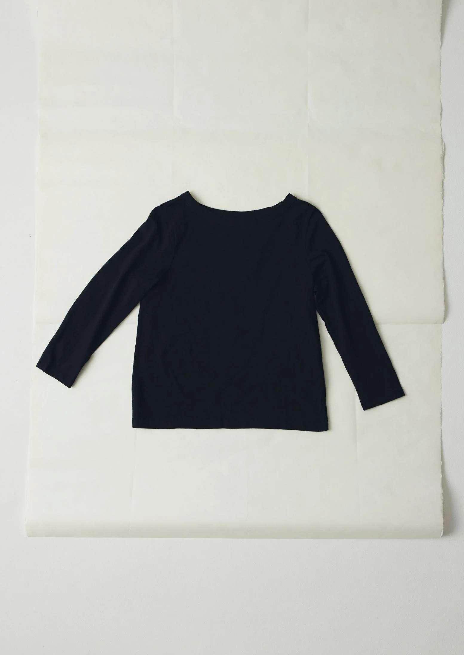 Lia Cotton Boat Neck Tee | Carbon Black