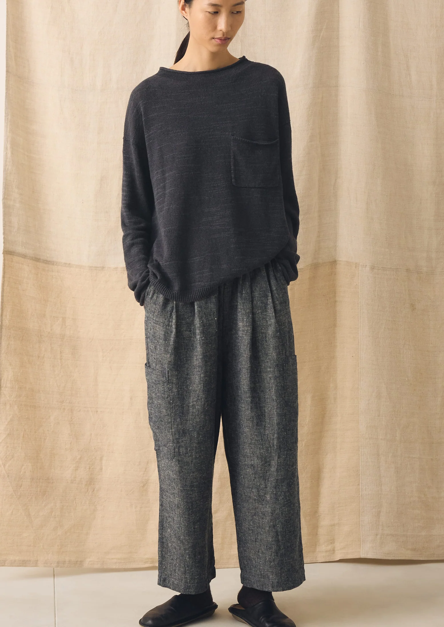 Linen Cotton Patch Pocket Trousers | Navy/Ecru - Image 4