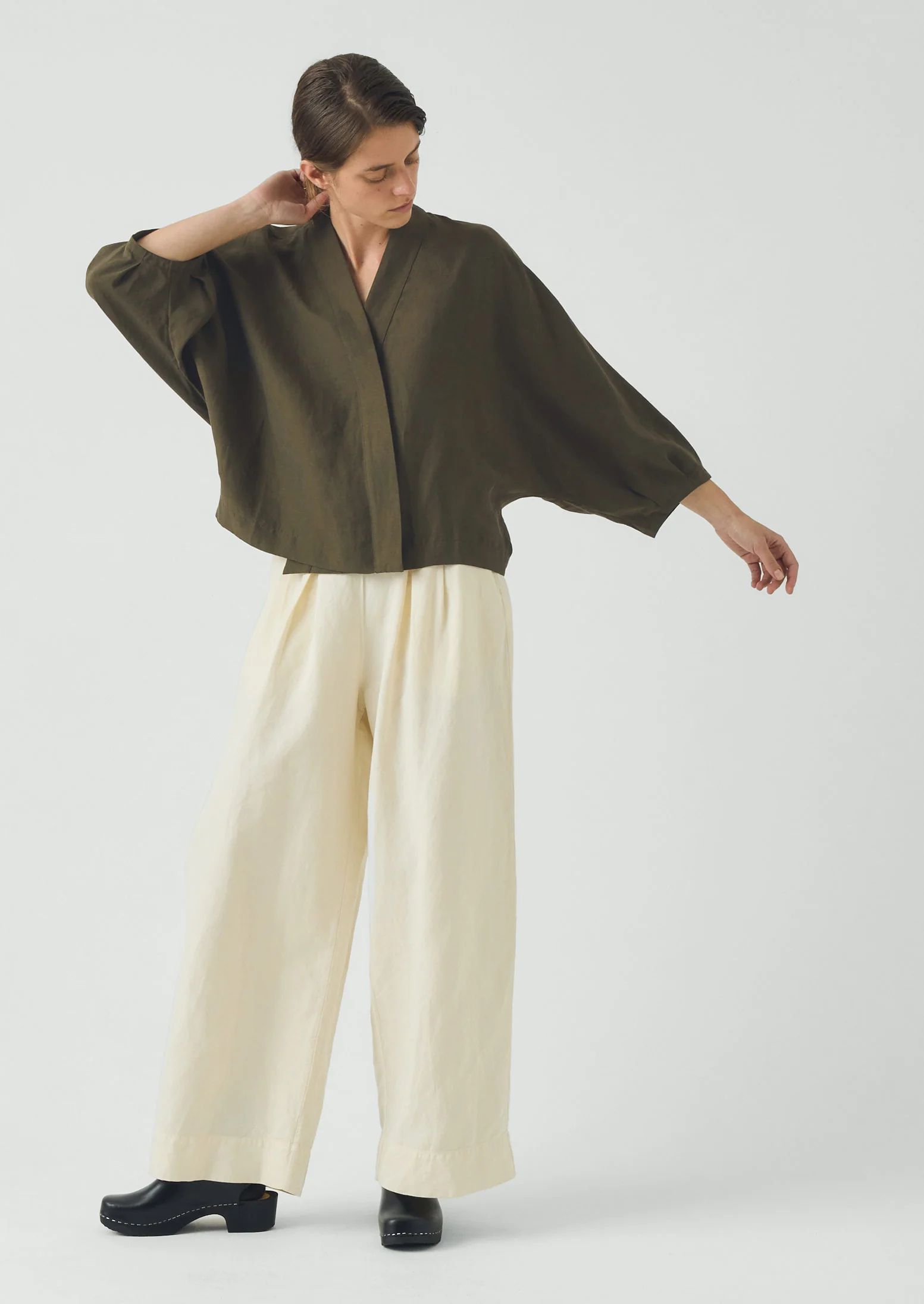 Linen Silk Wrap Shirt | Tent Green - Image 2