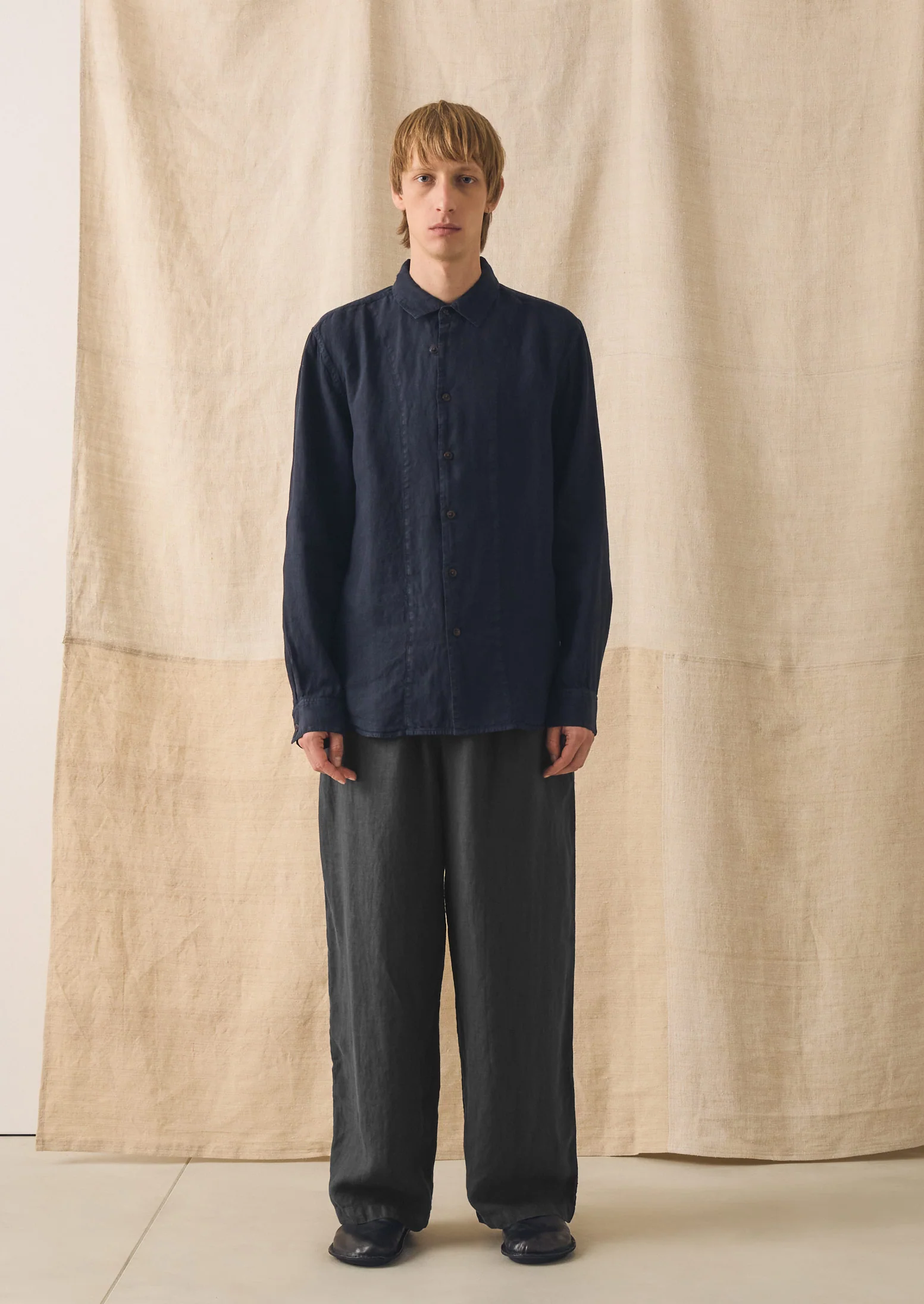 Loop Button Linen Shirt | Slate - Image 3
