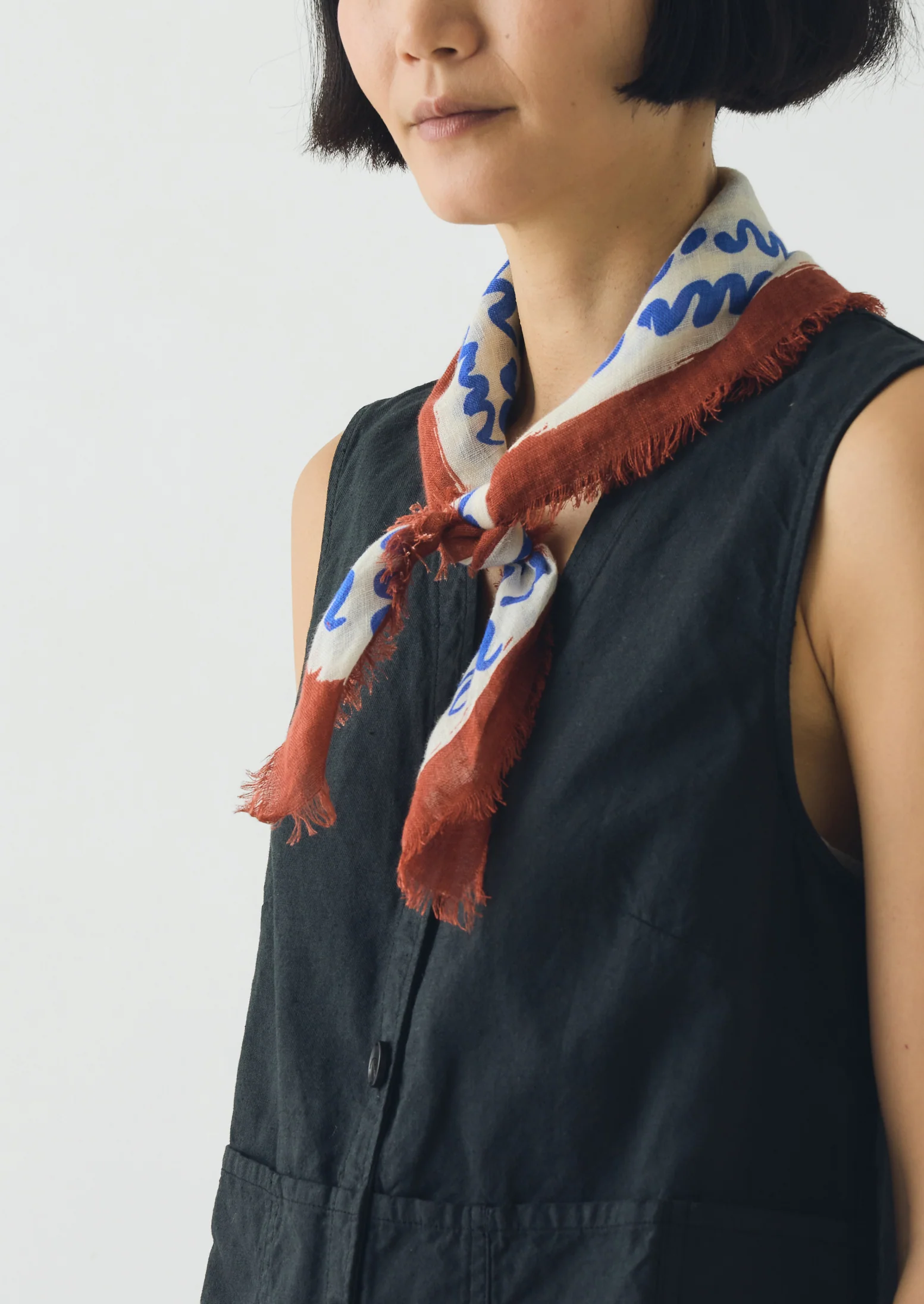 Market Fish Linen Bandana | Ecru - Image 5