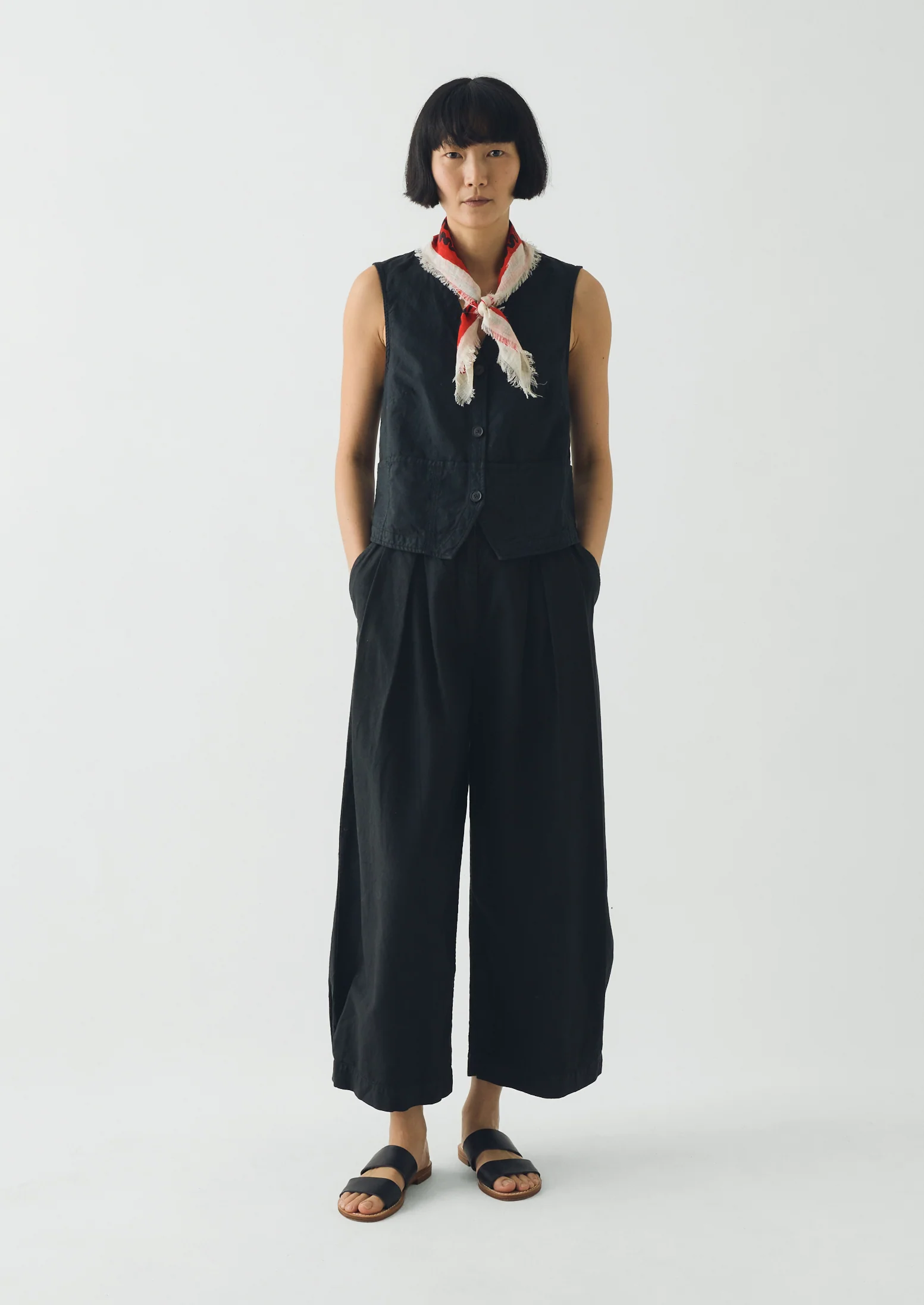 Market Fish Linen Bandana | Poppy - Image 4