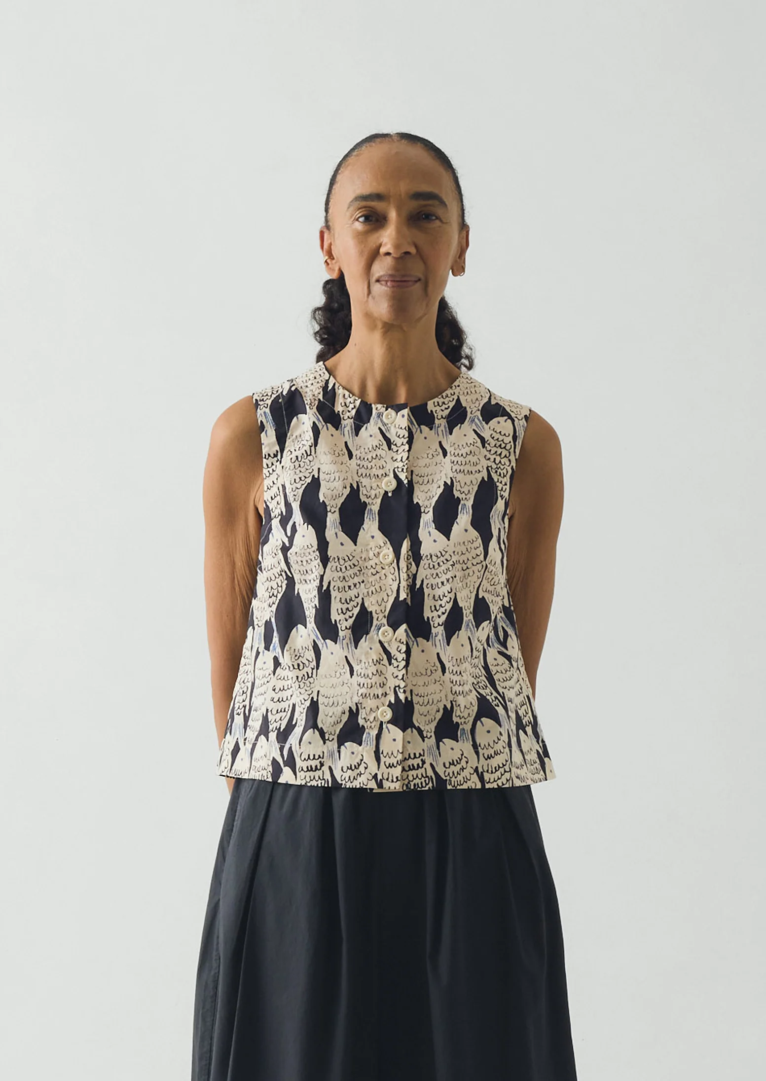 Market Fish Print Cotton Poplin Top | Slate - Image 2