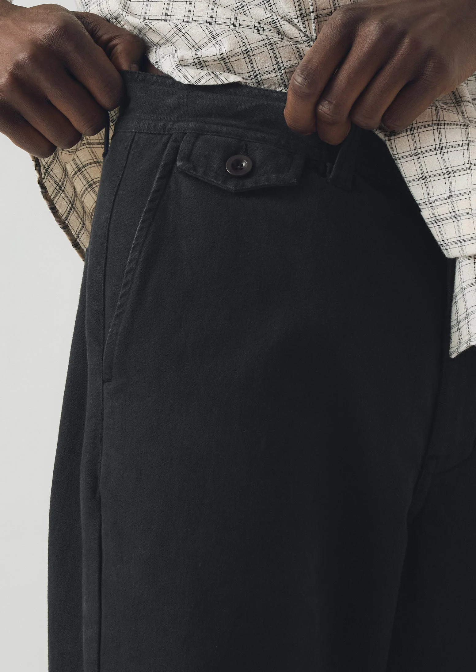 Norv Garment Dyed Tapered Trousers | Charcoal - Image 3