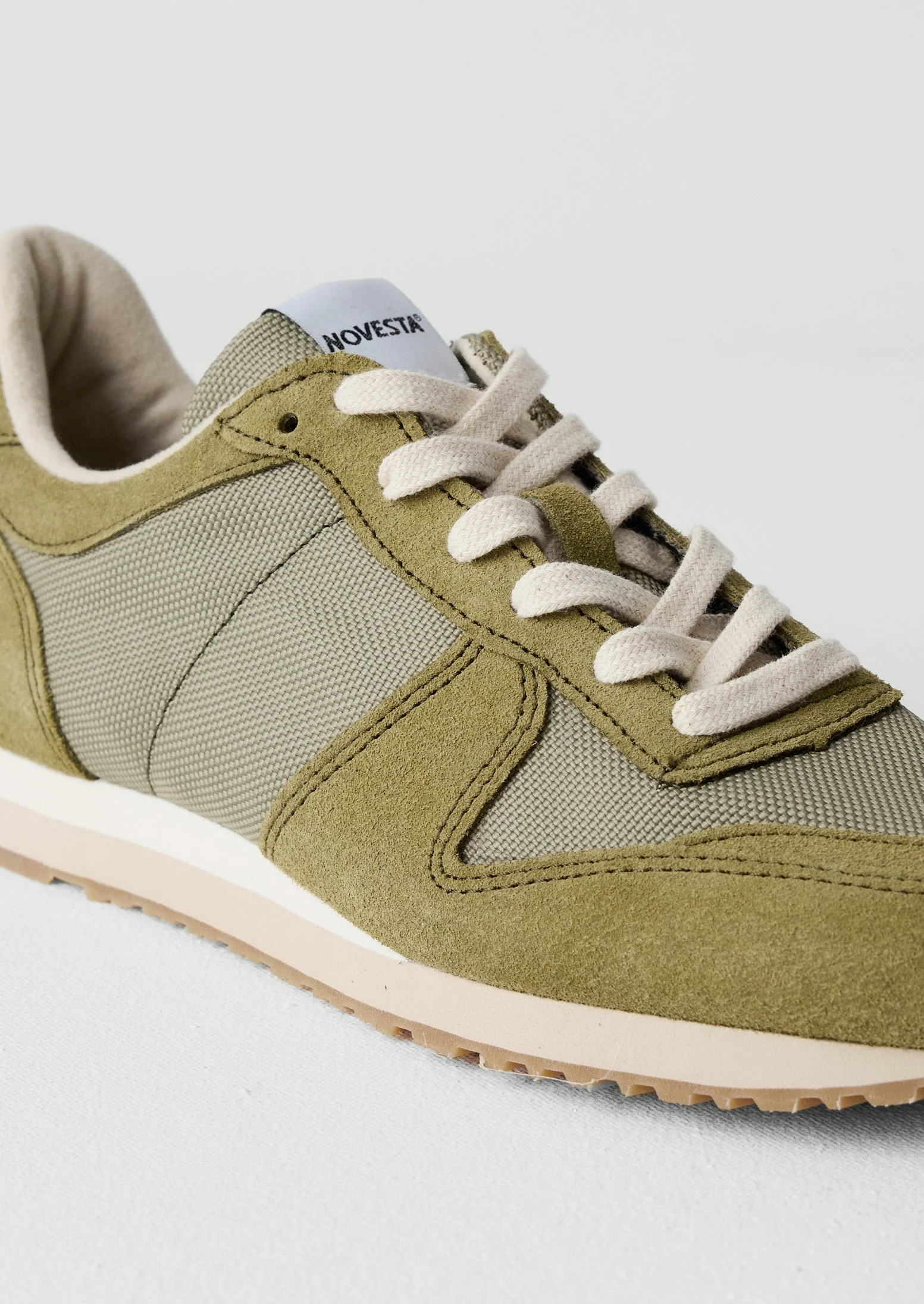 Novesta Marathon Trail Trainers | Bronze Green - Image 4